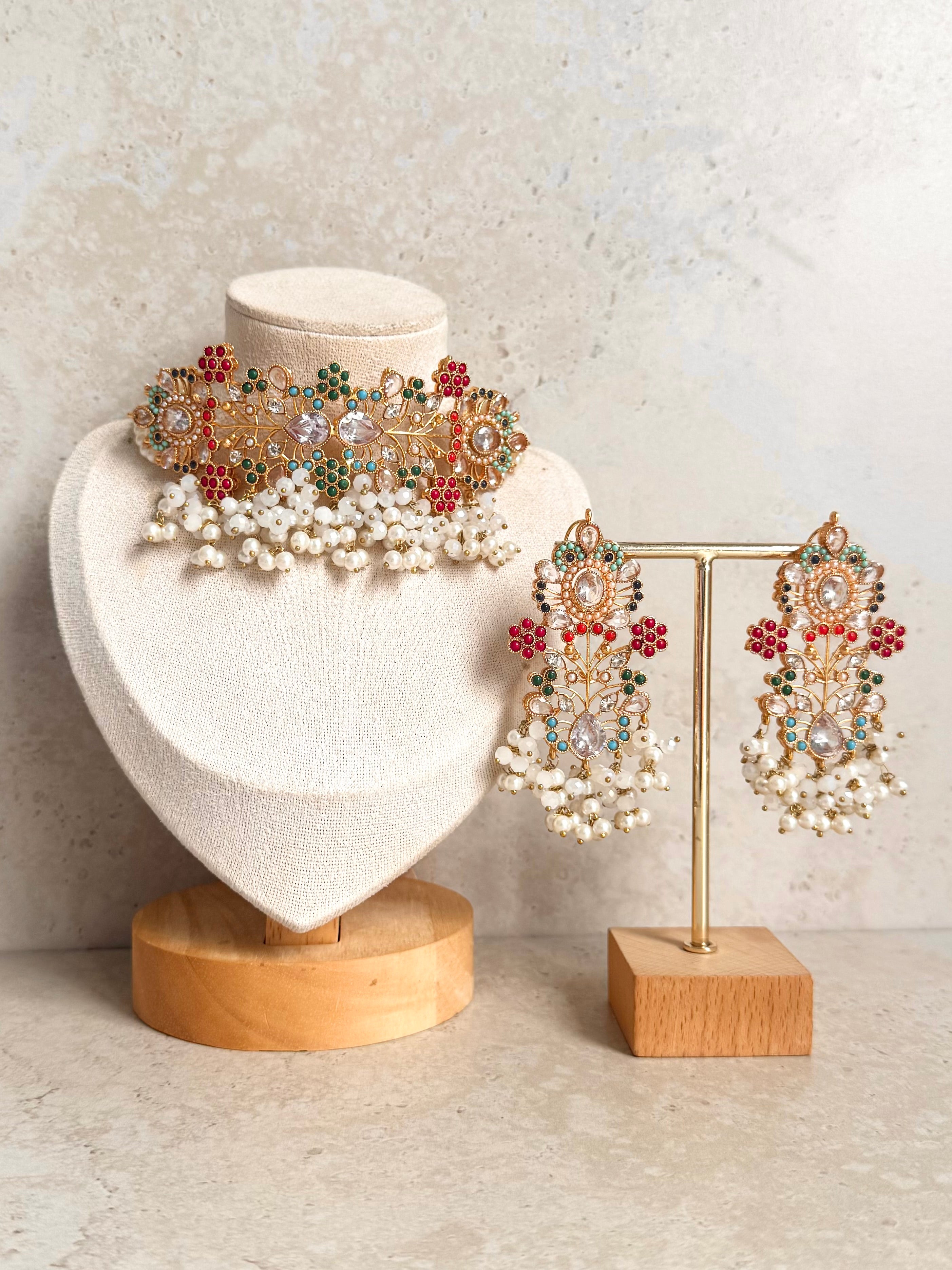 Alina Necklace Set