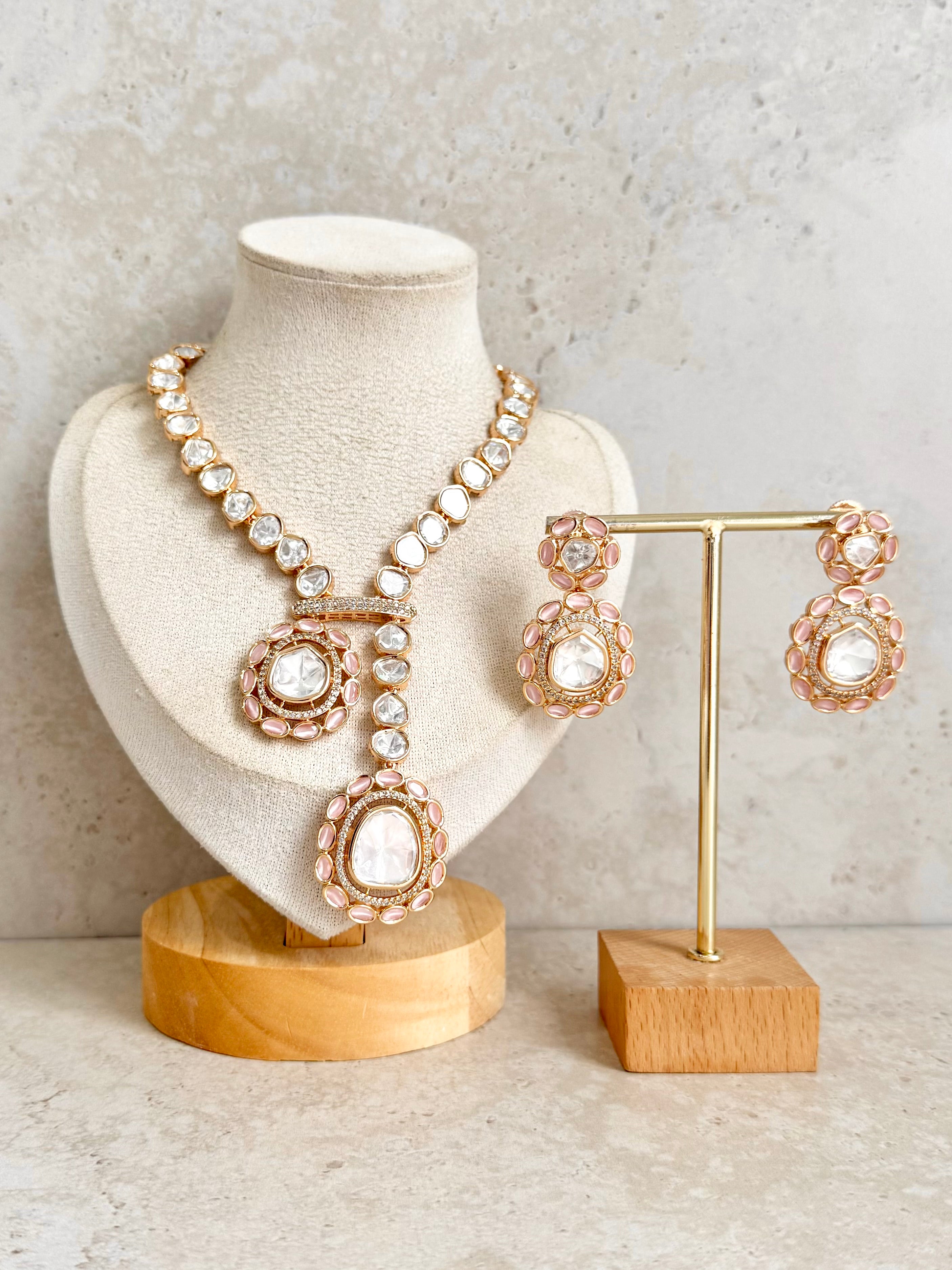 Aria Necklace Set