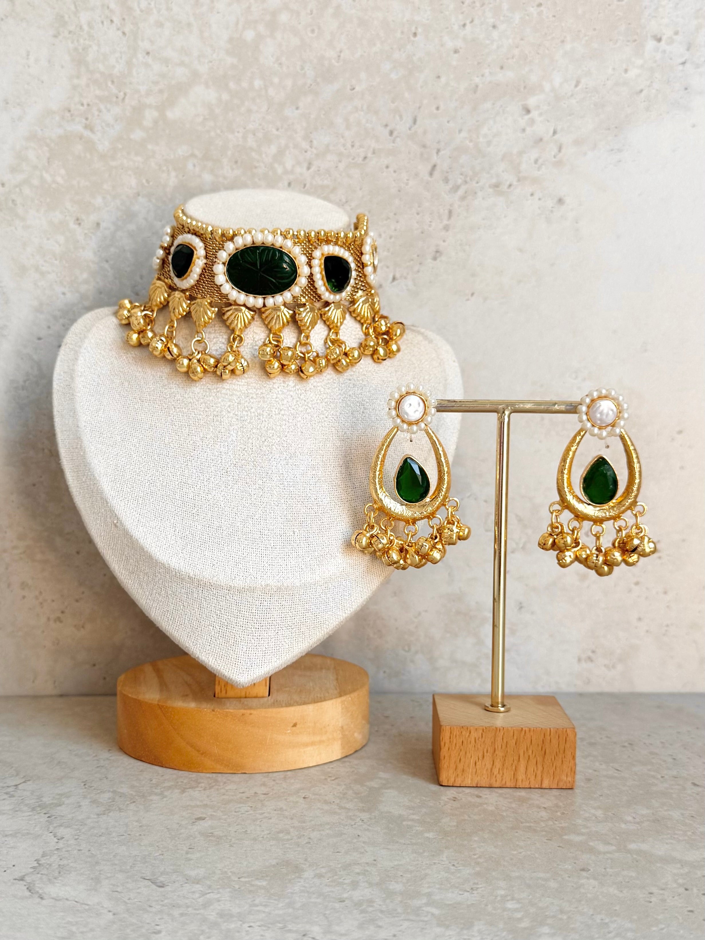 Roshni Necklace Set