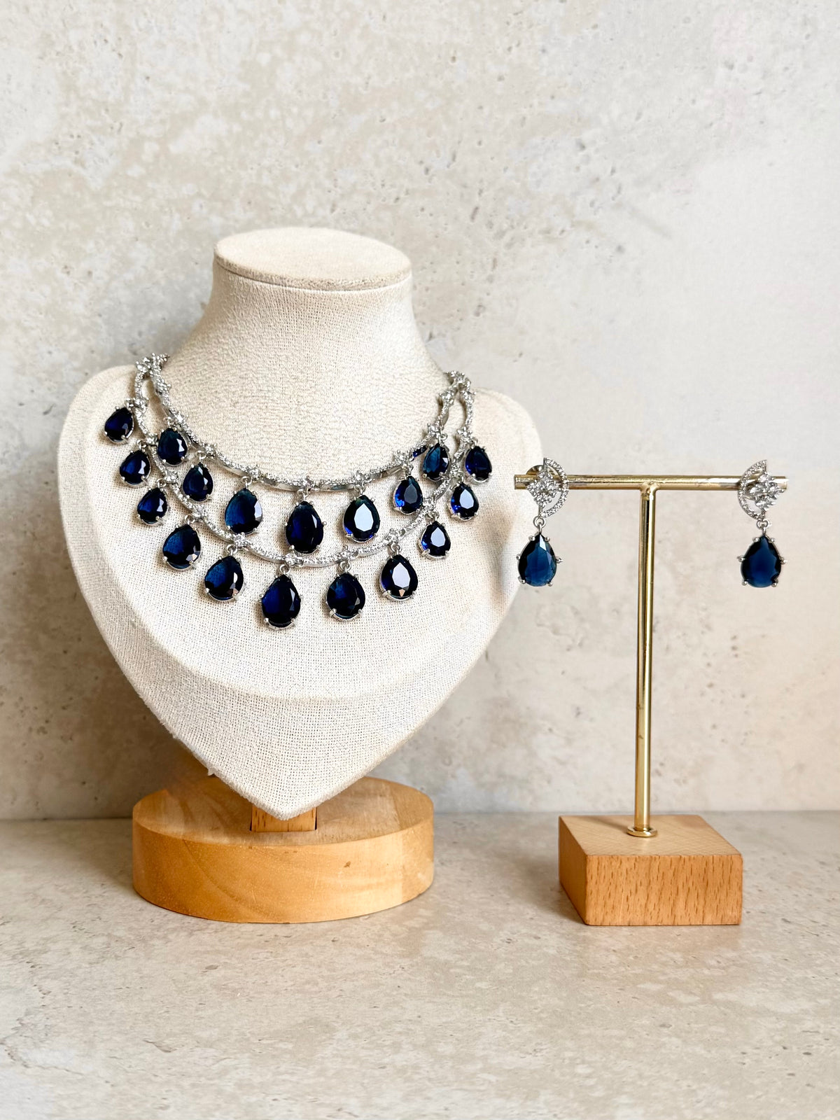 Amna Necklace Set