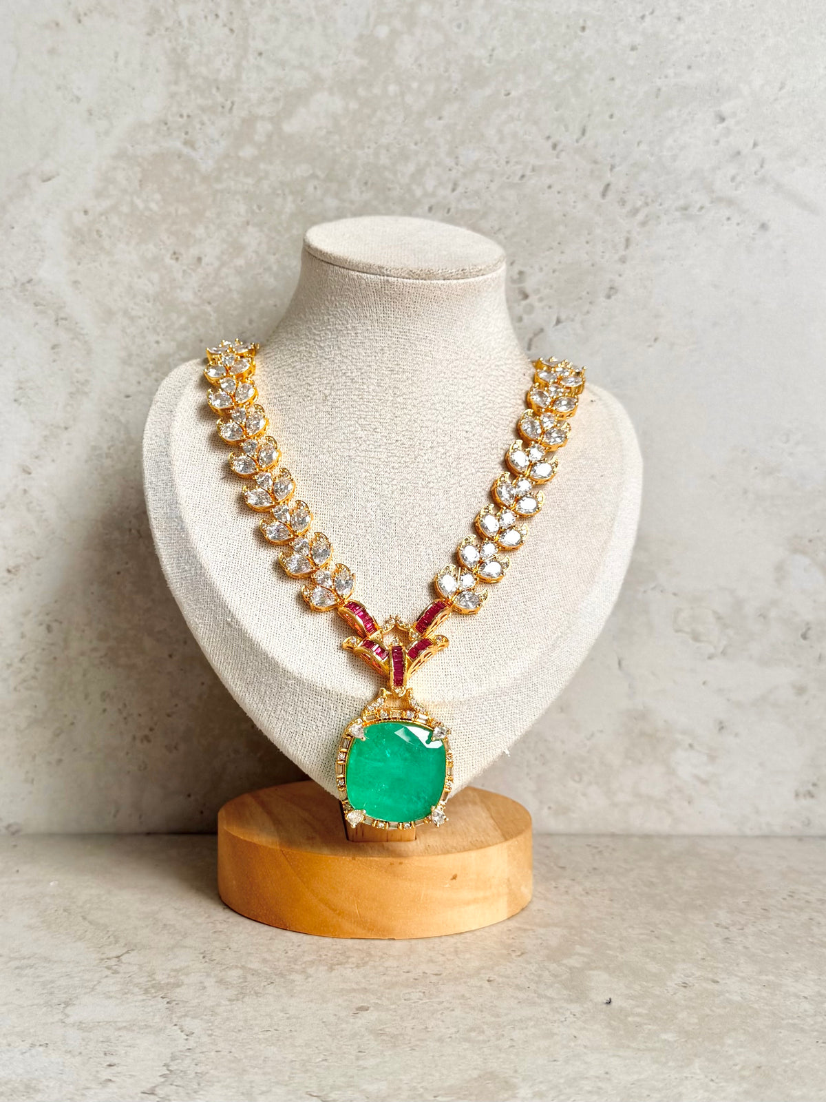 Ameera Necklace Set