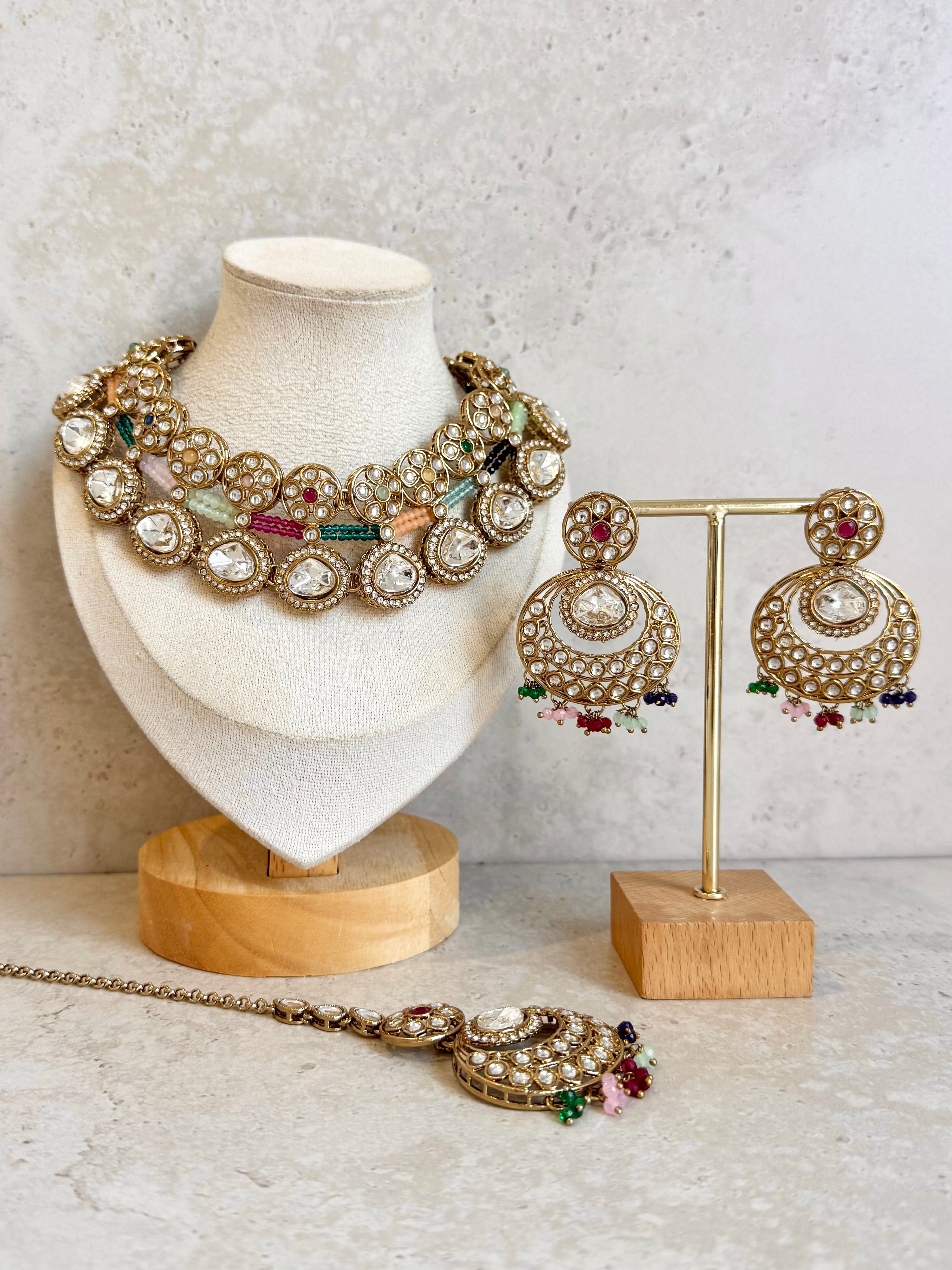 Sana Necklace Set