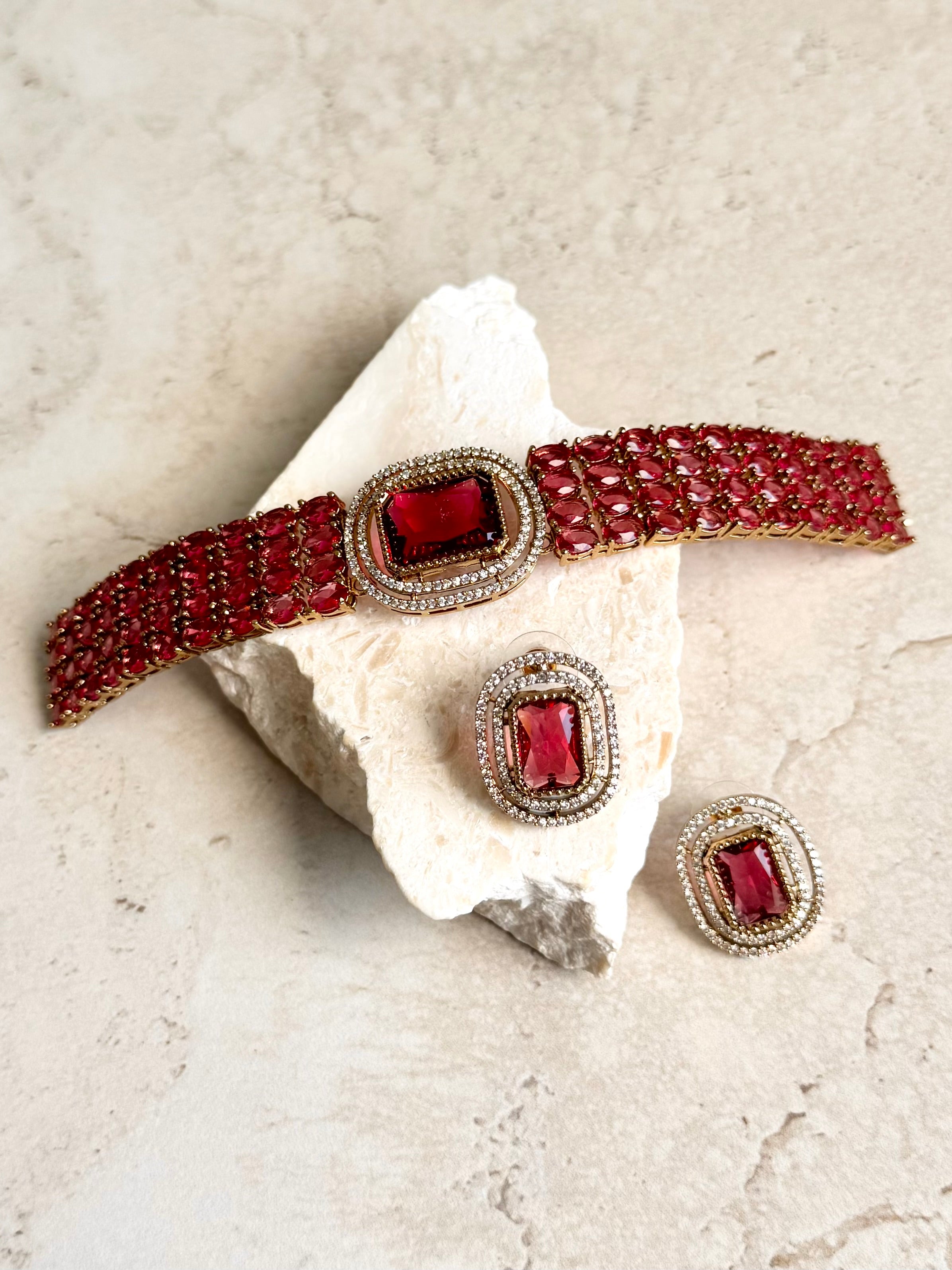 Gulzar Necklace Set