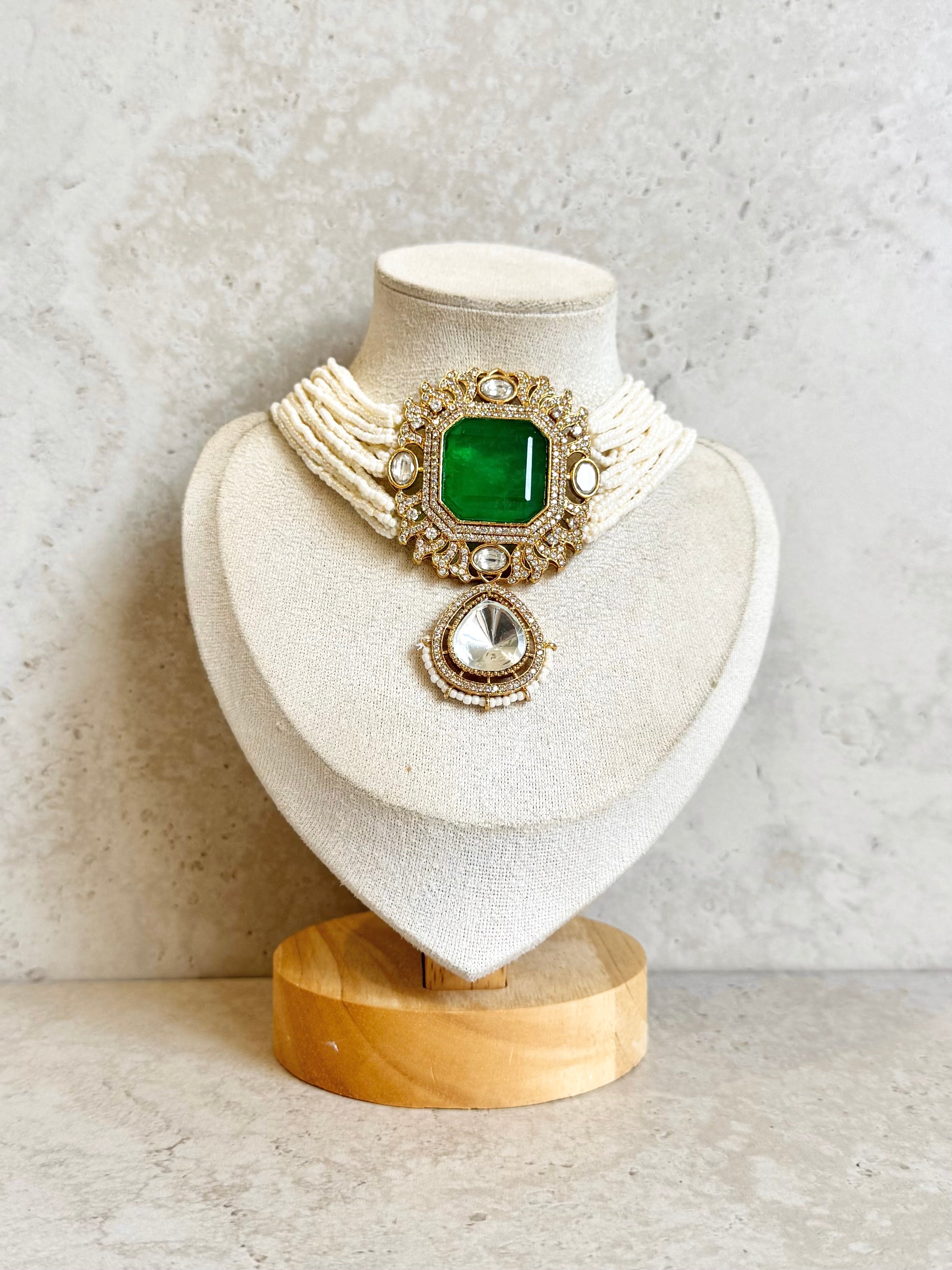 Nafisa Necklace Set