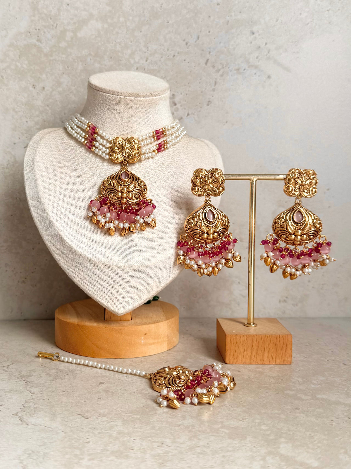 Rubina Necklace Set