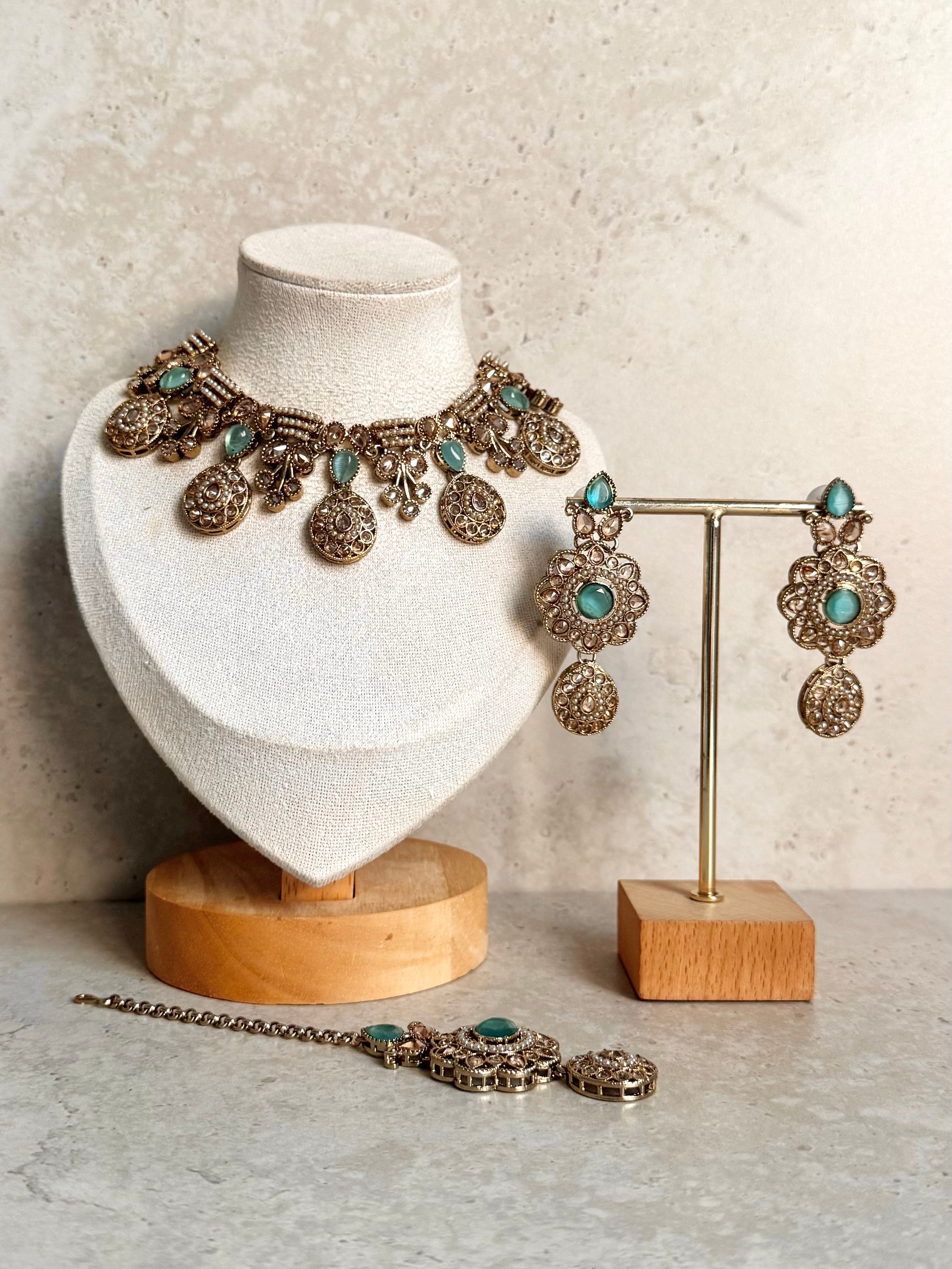 Pooja Necklace Set
