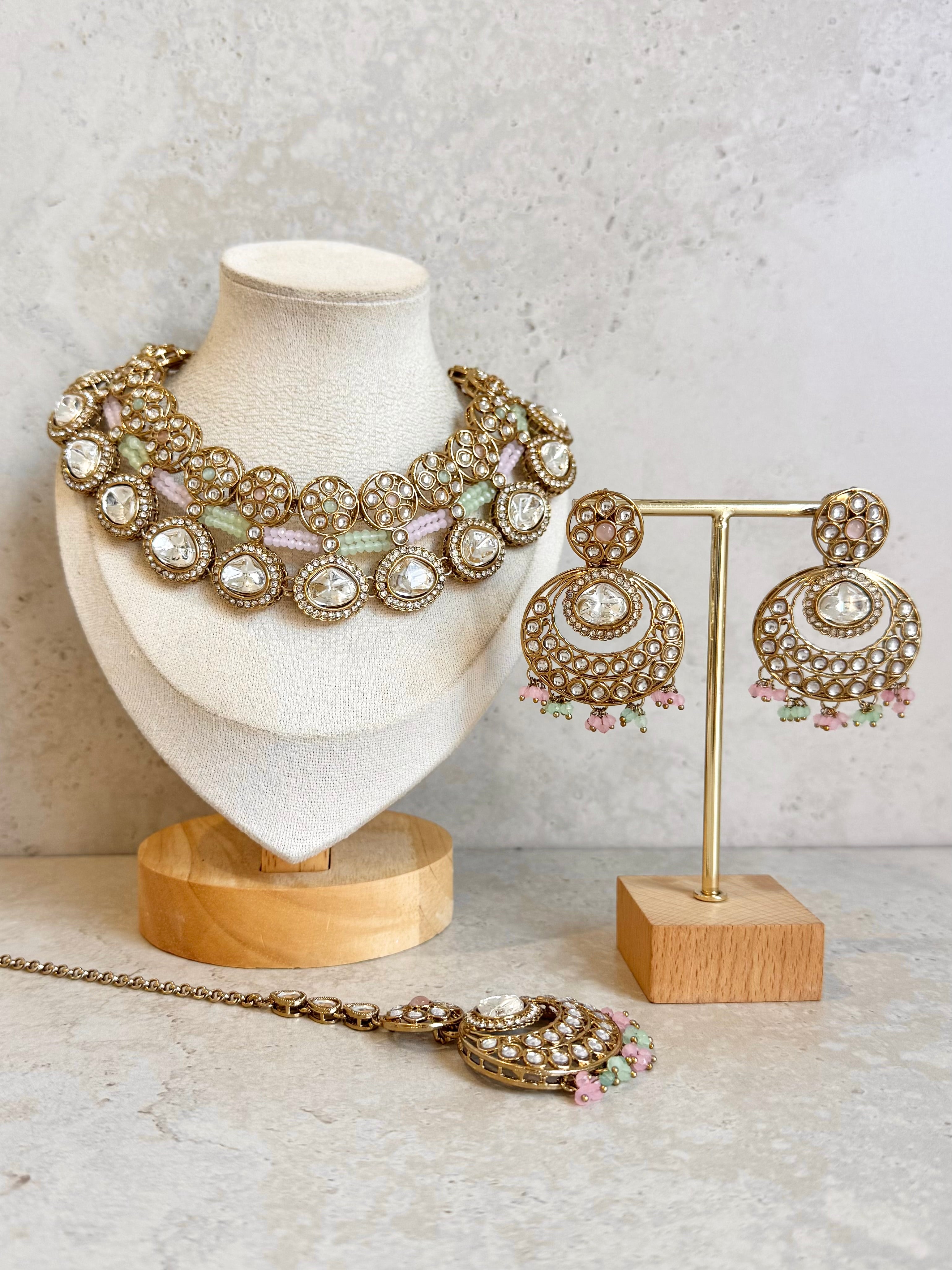 Sana Necklace Set
