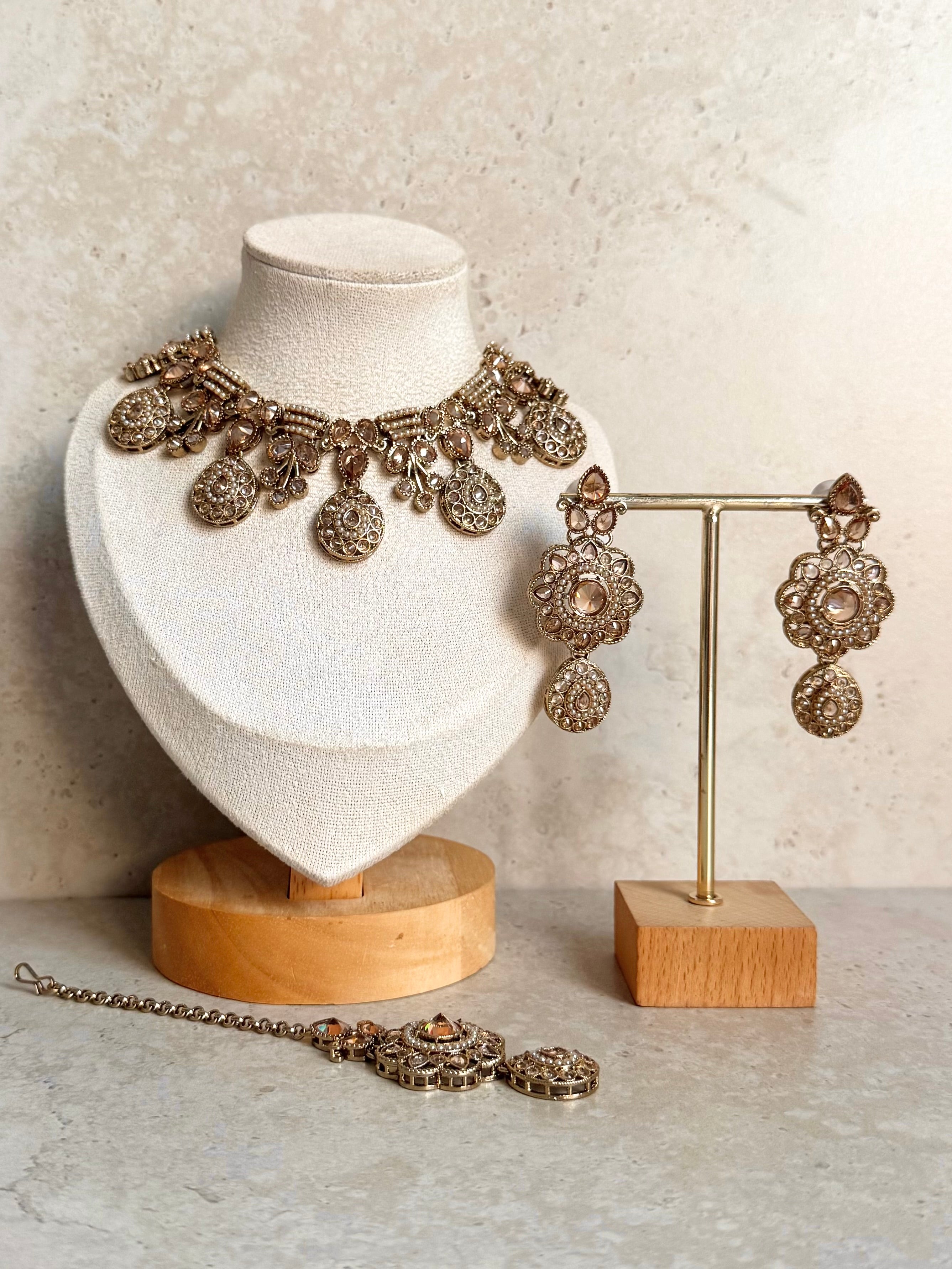 Pooja Necklace Set