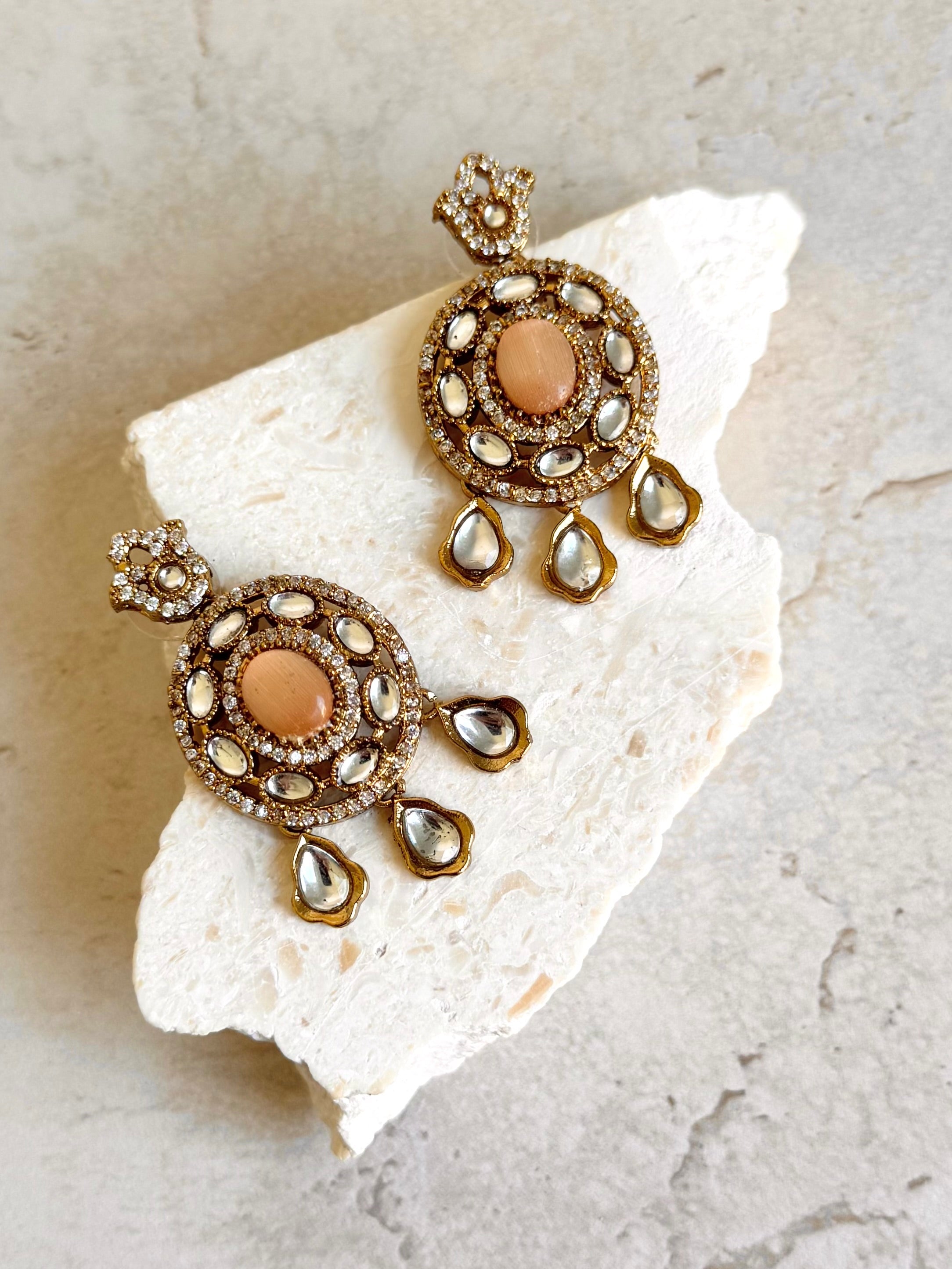 Anvi Earrings