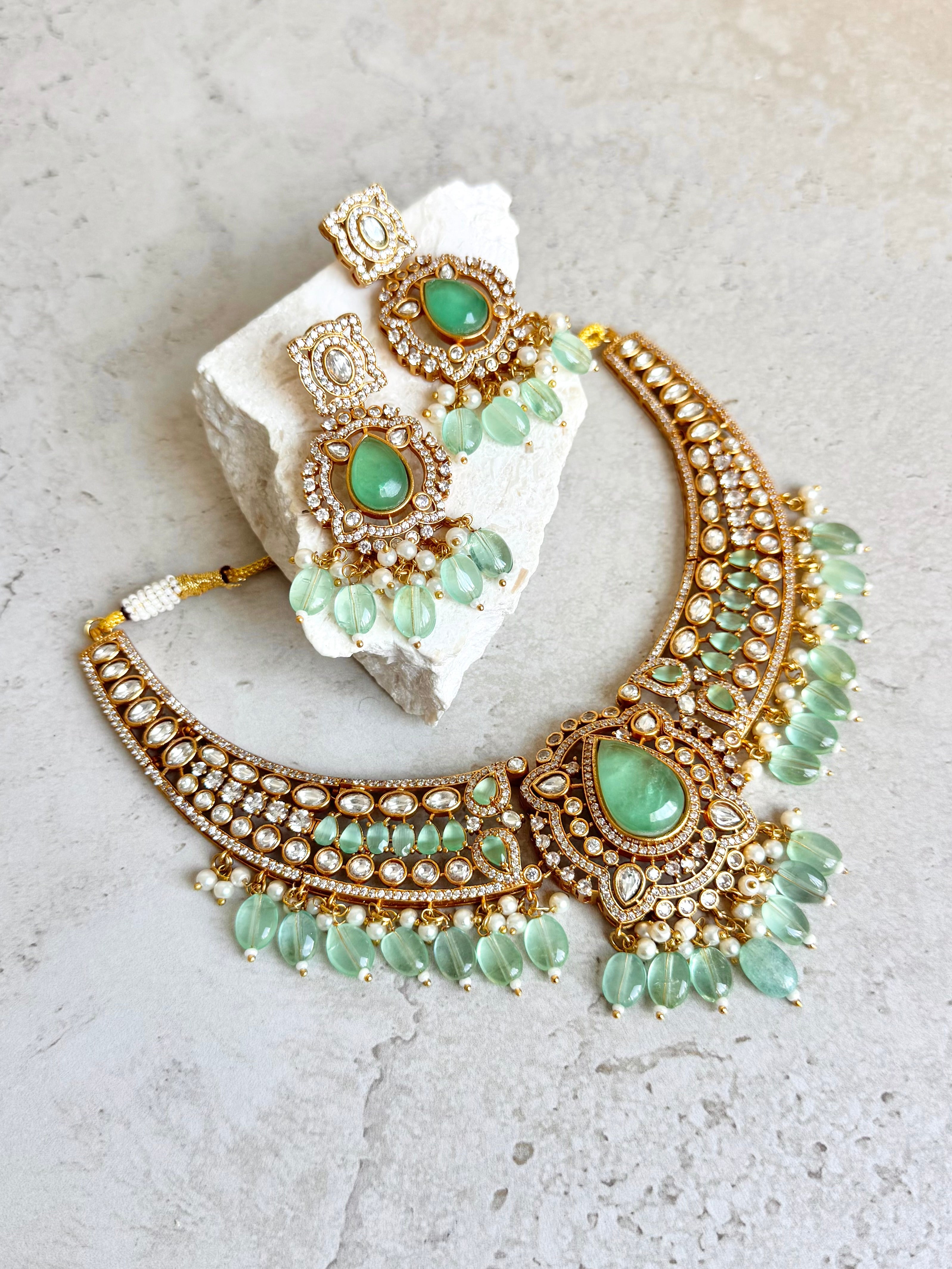 Sadia Necklace Set