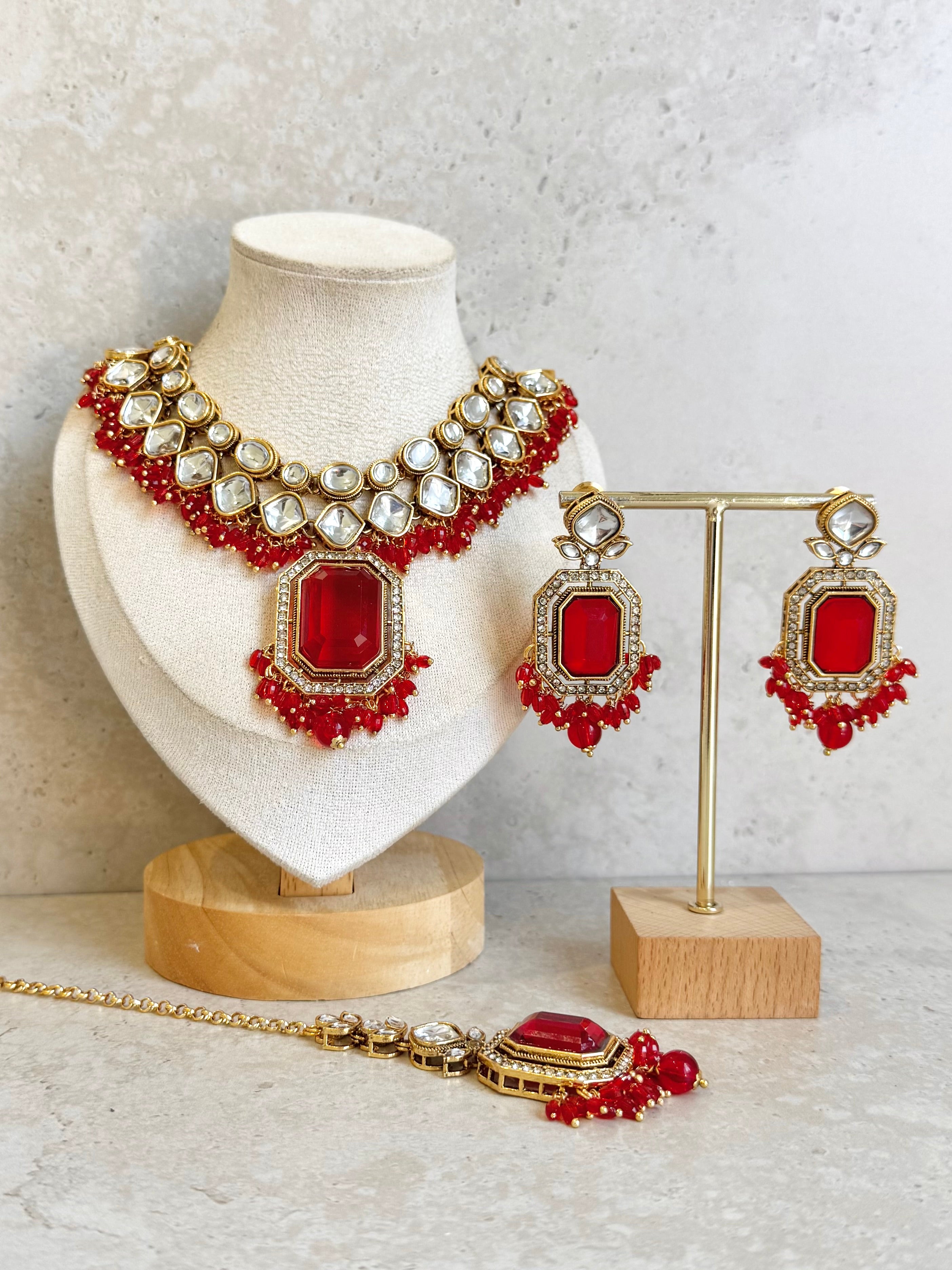 Sahar Necklace Set