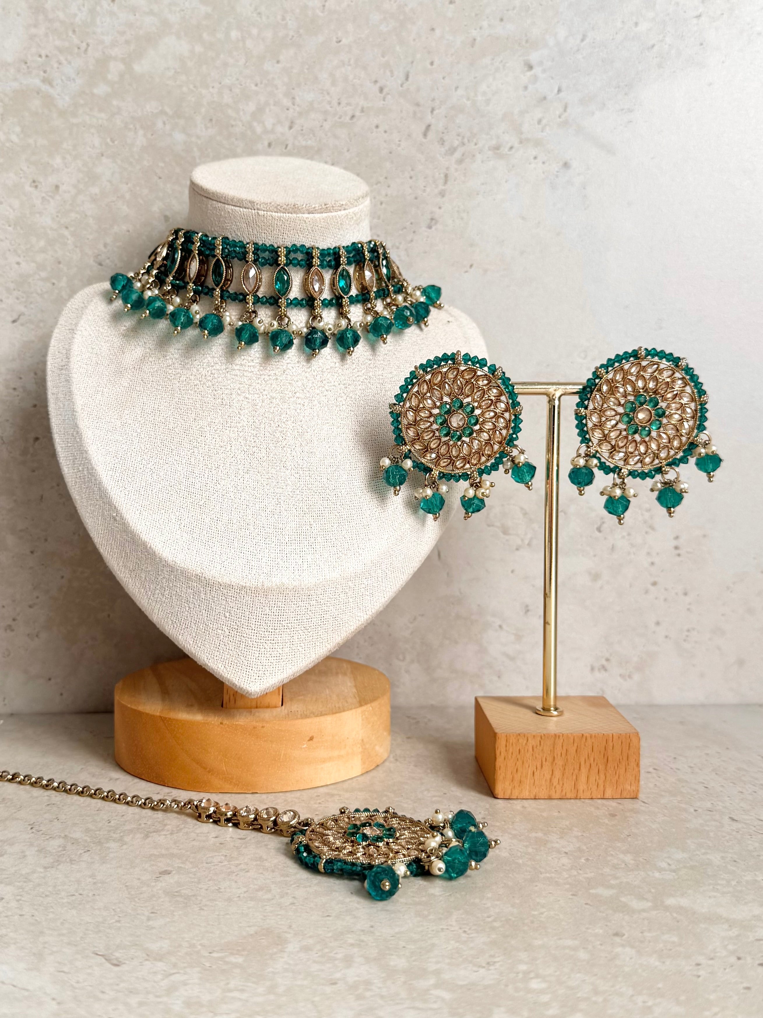 Manpreet Necklace Set