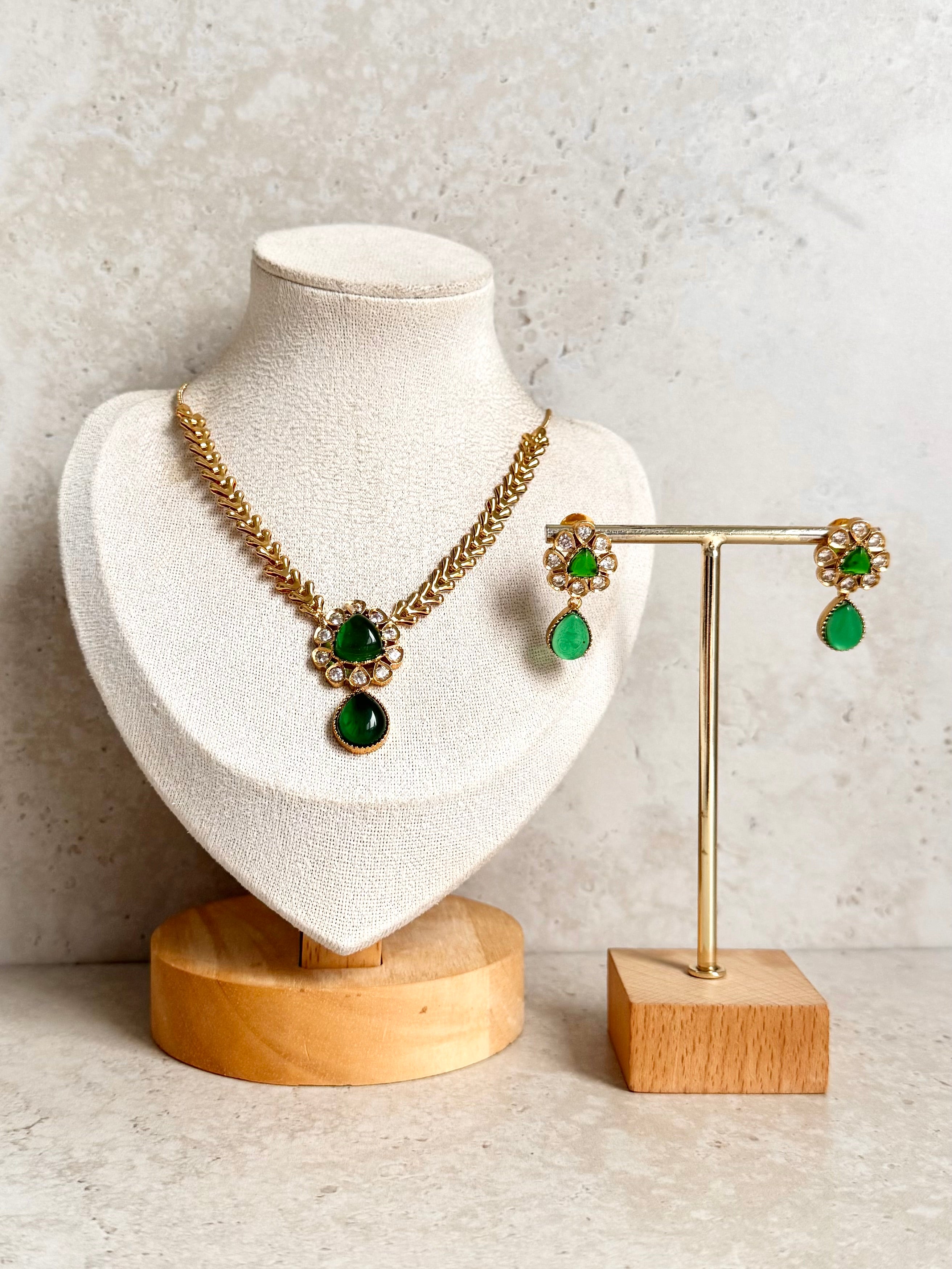 Gia Necklace Set