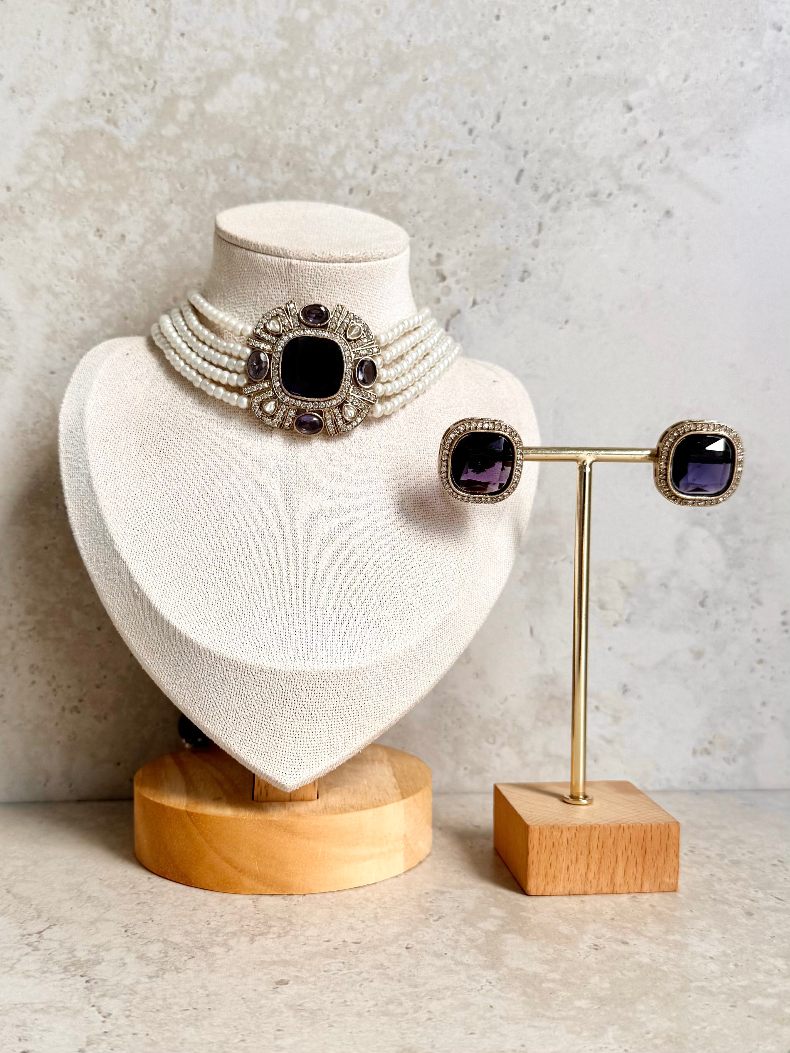 Amaya Necklace Set