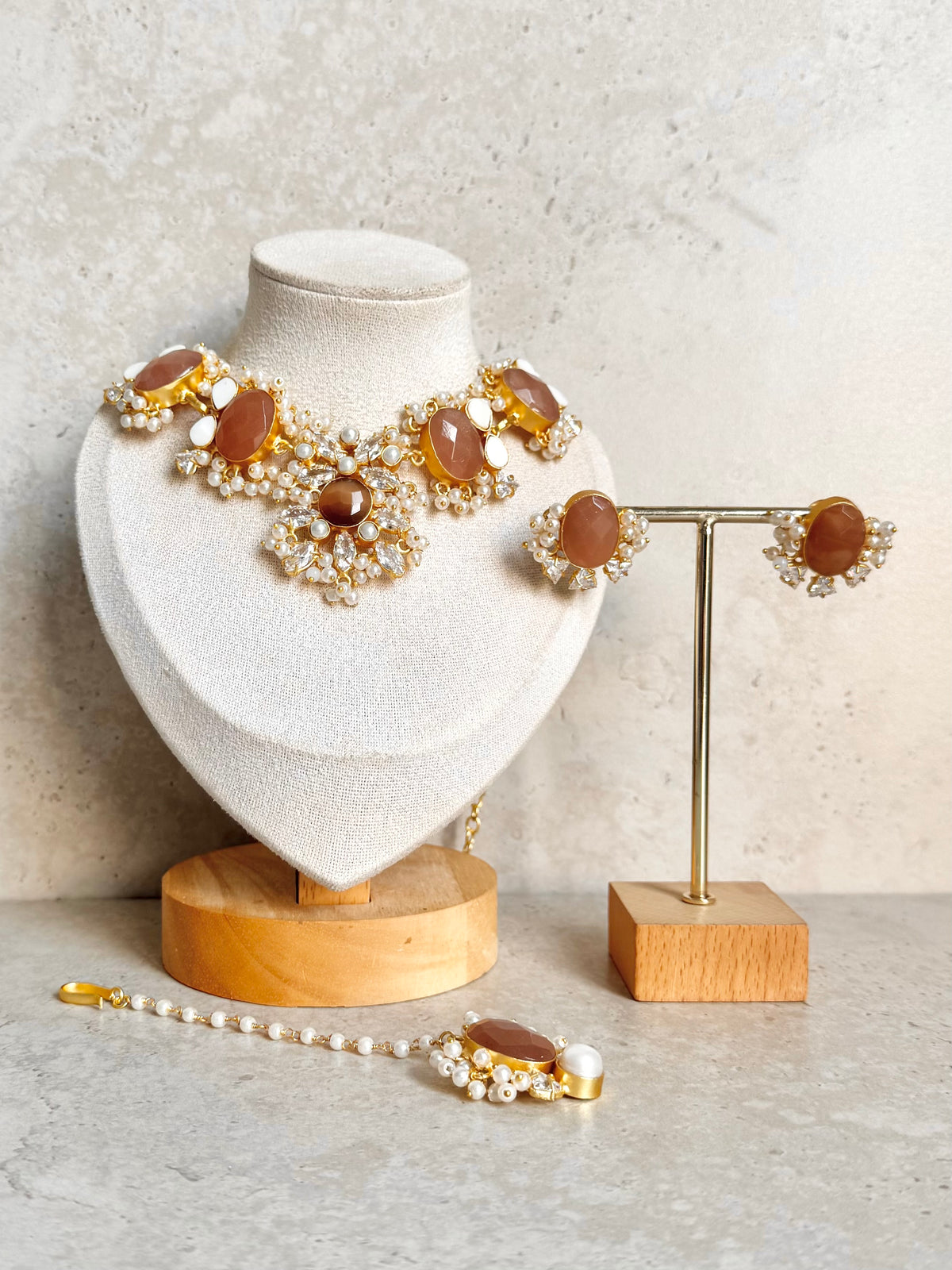 Saira Necklace Set