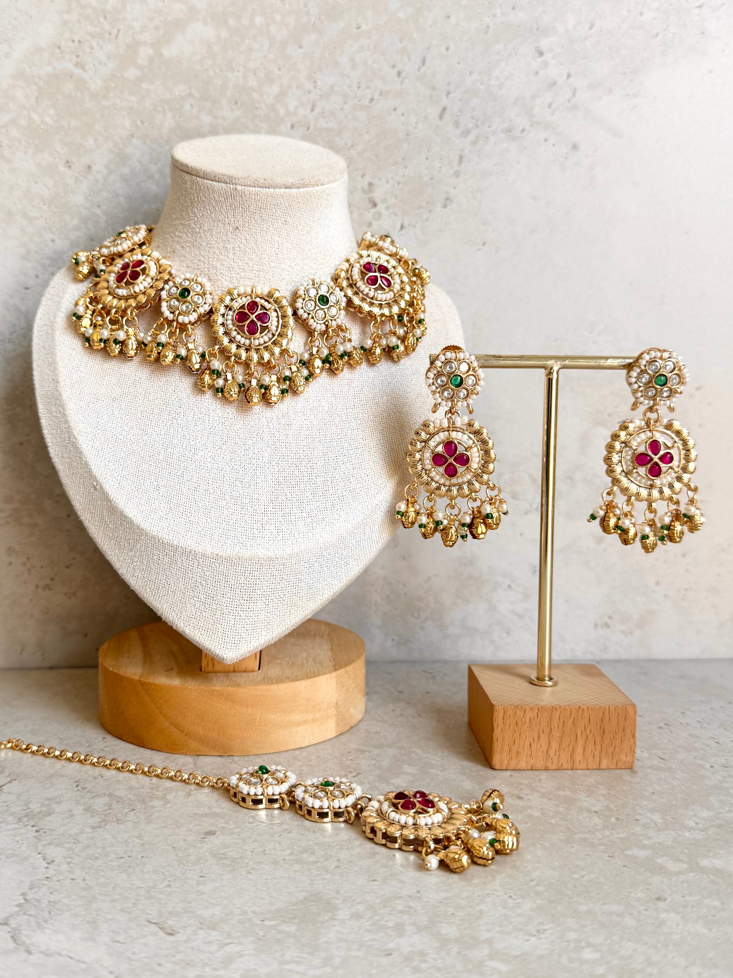 Kalyani Necklace Set