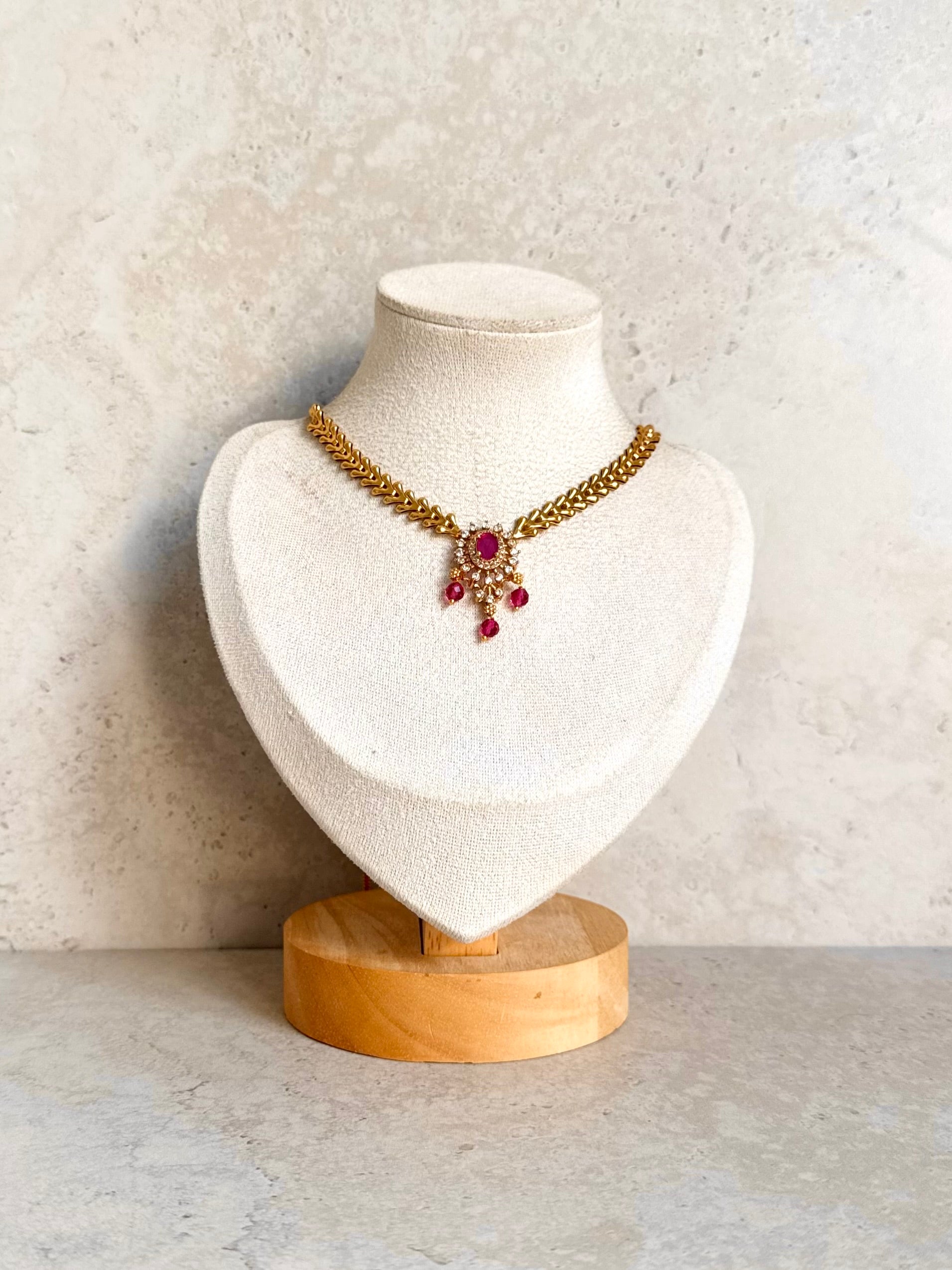 Sunaina Necklace Set