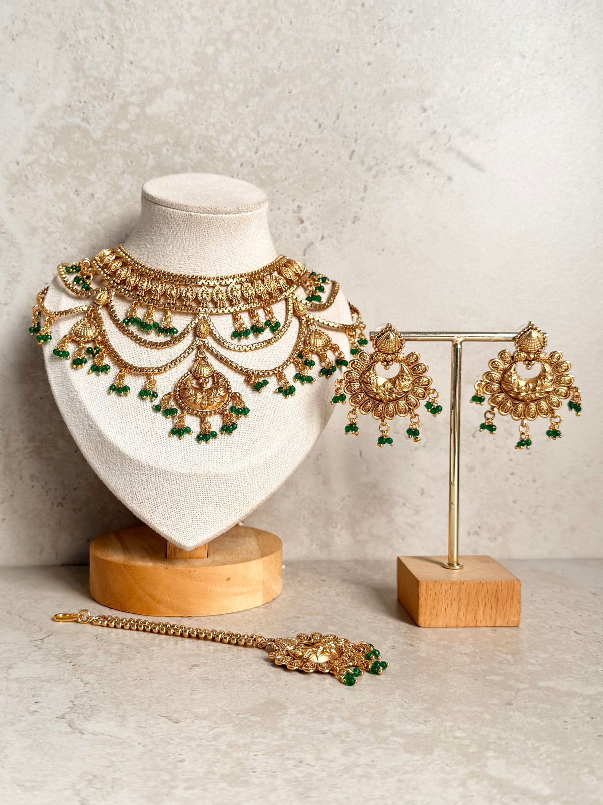 Geeta Necklace Set