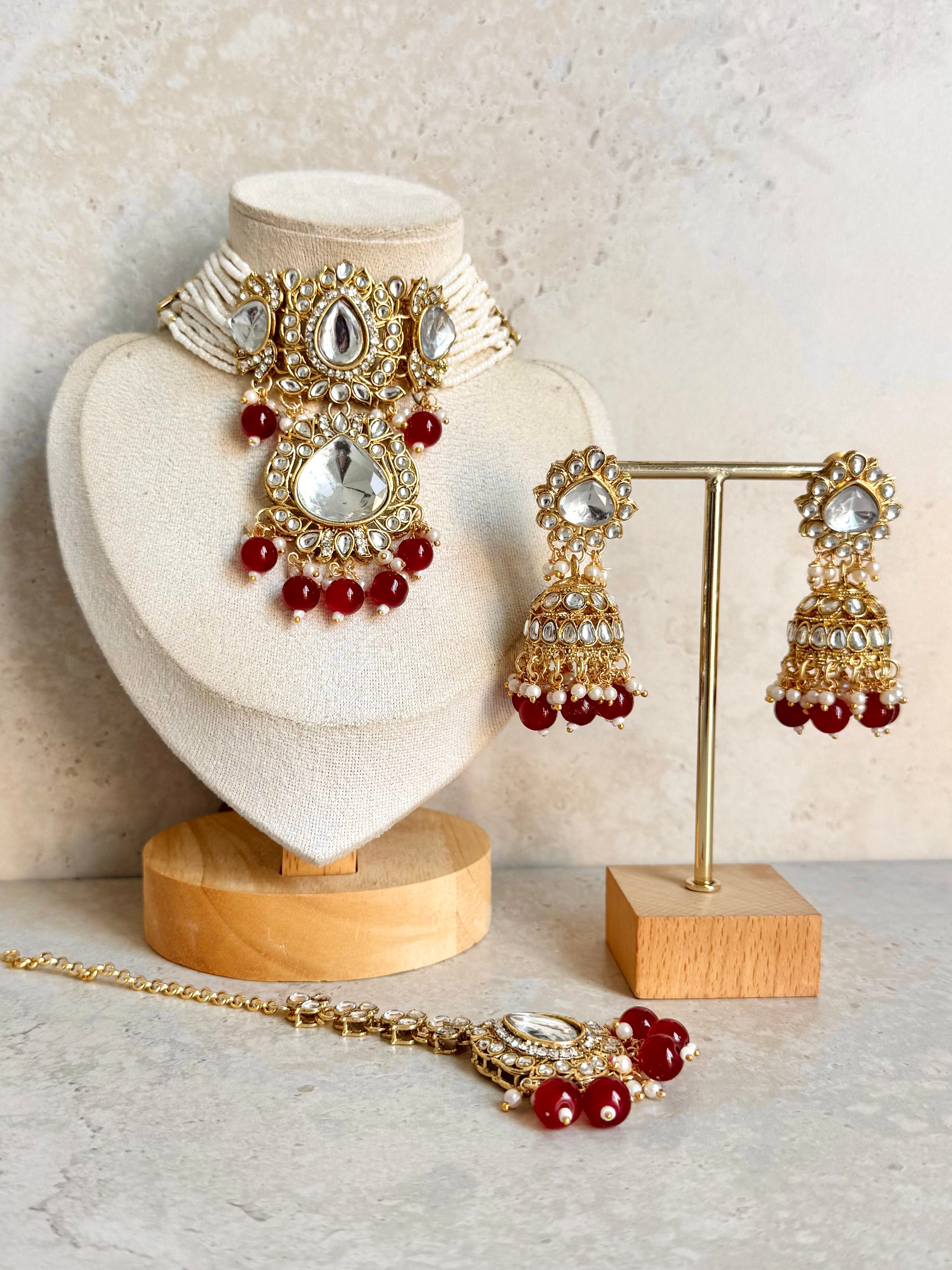 Ashmi Necklace Set