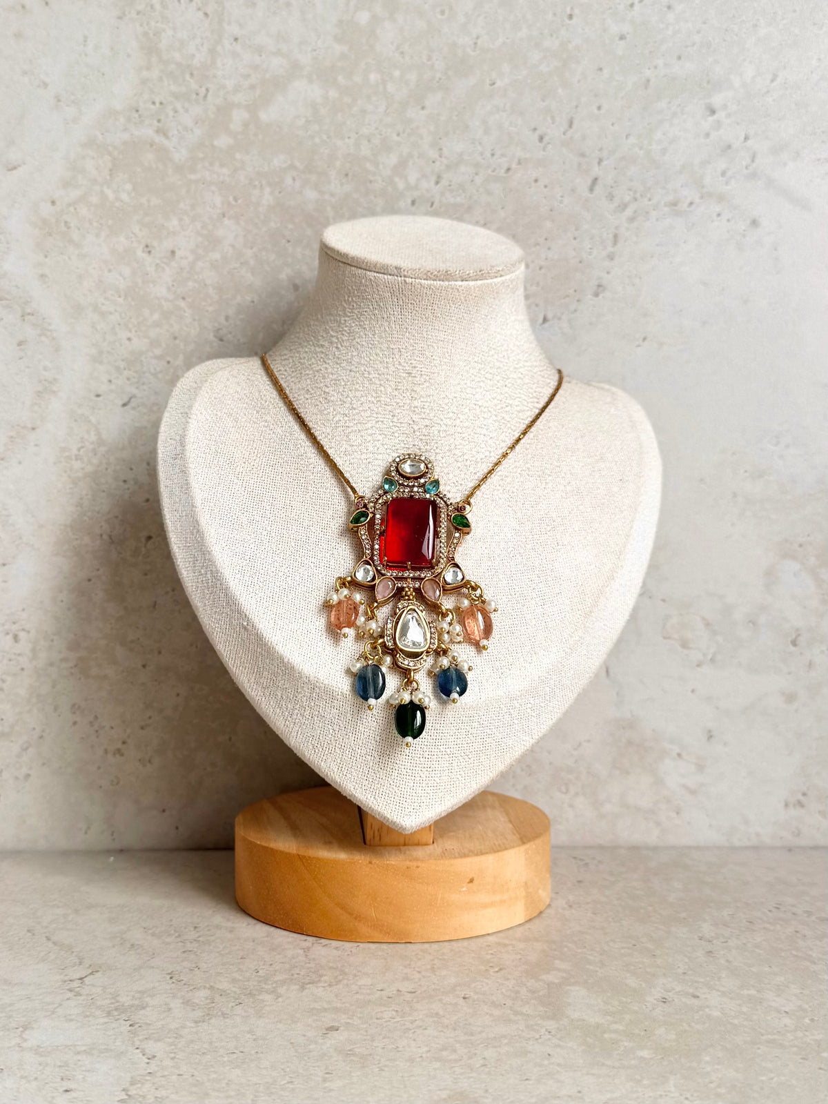 Pragati Necklace Set