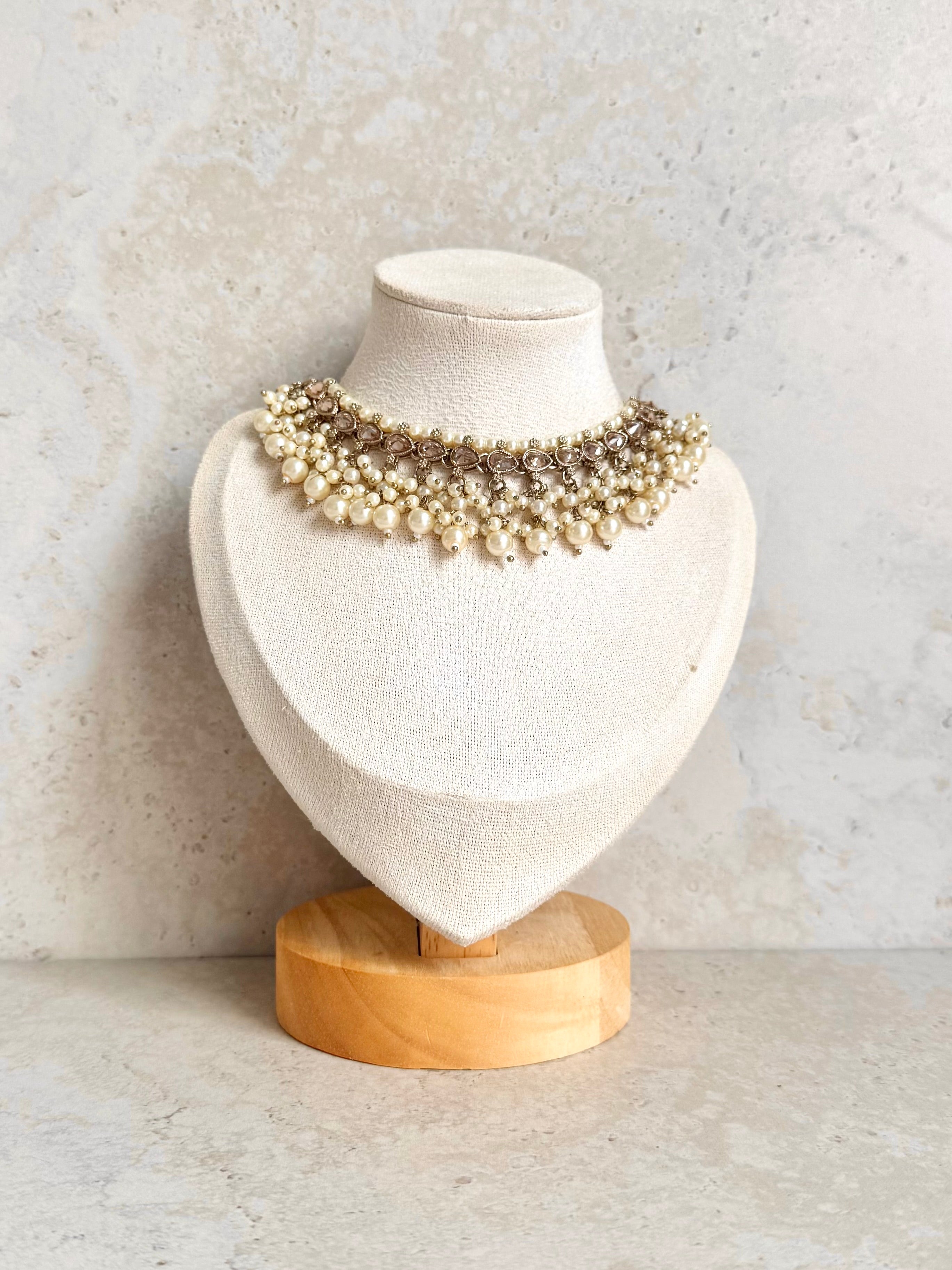 Suhana Necklace Set