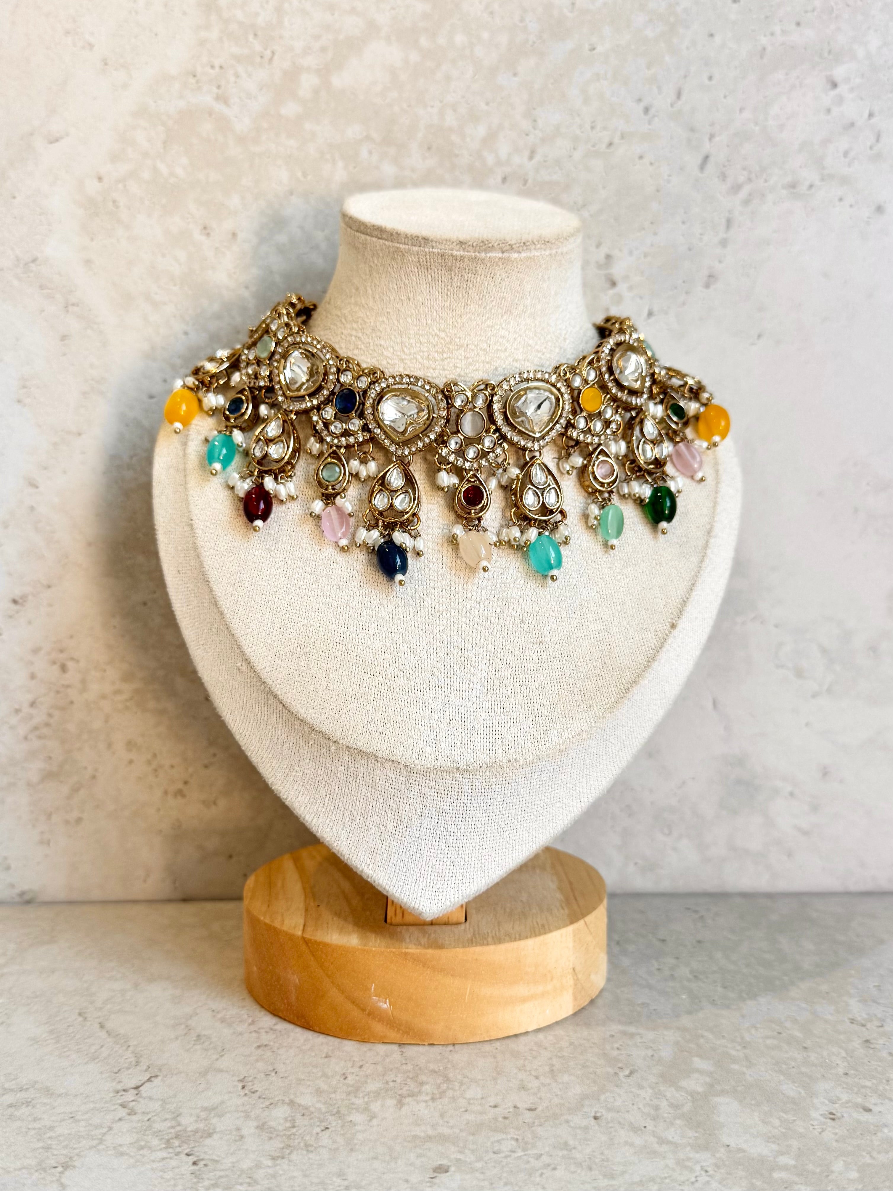 Niti Necklace Set