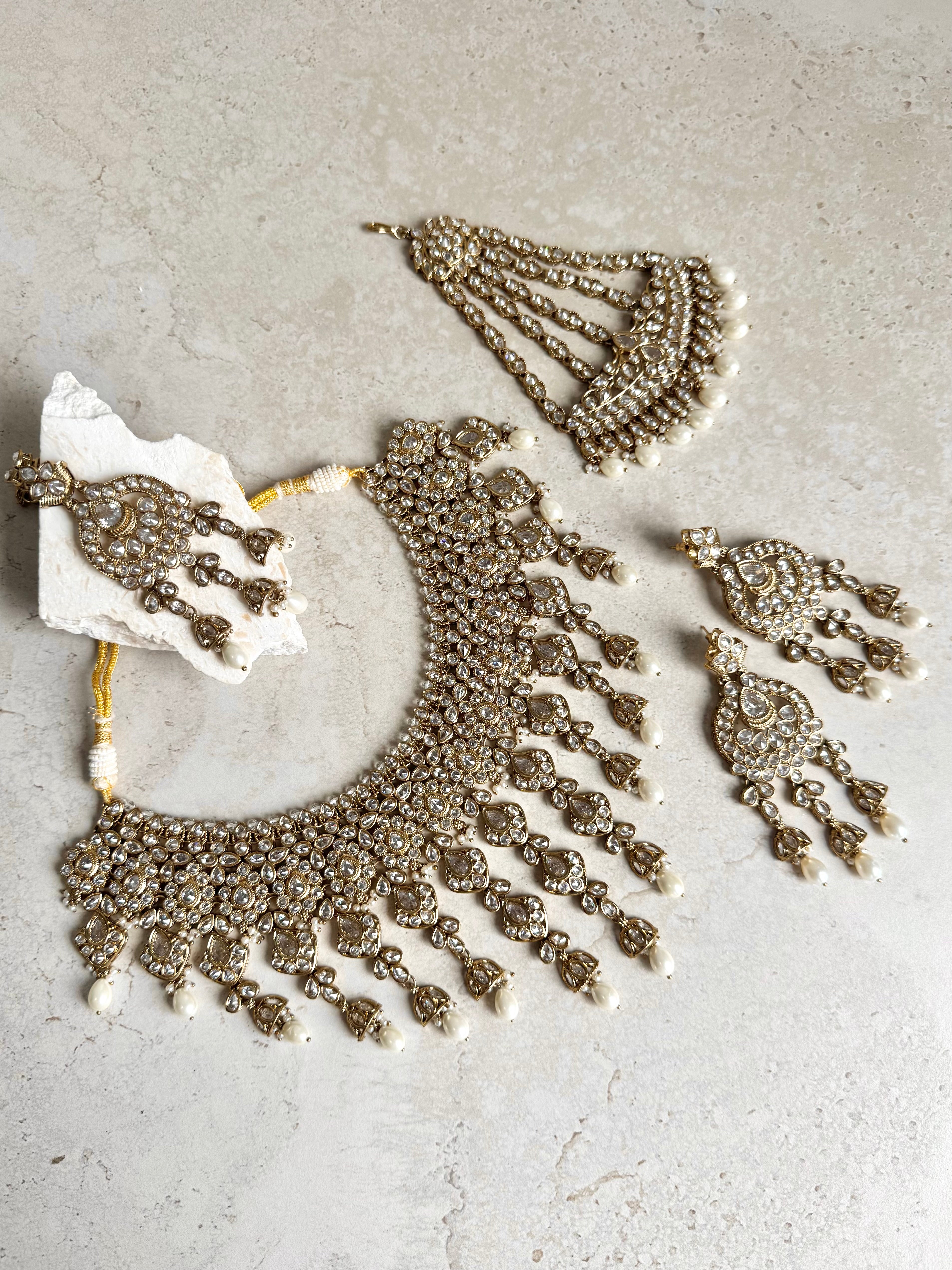 Hafsa Necklace Set