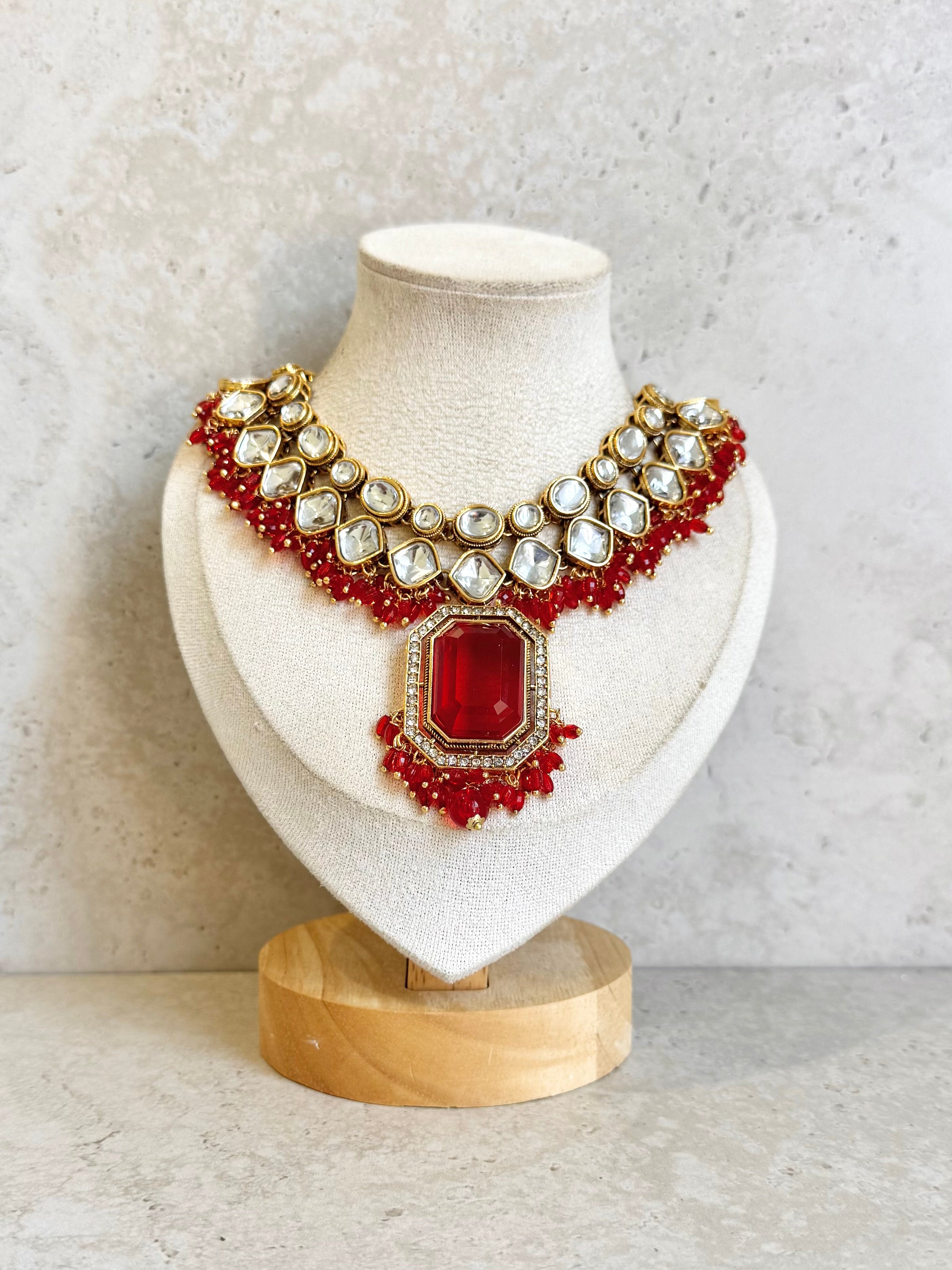 Sahar Necklace Set
