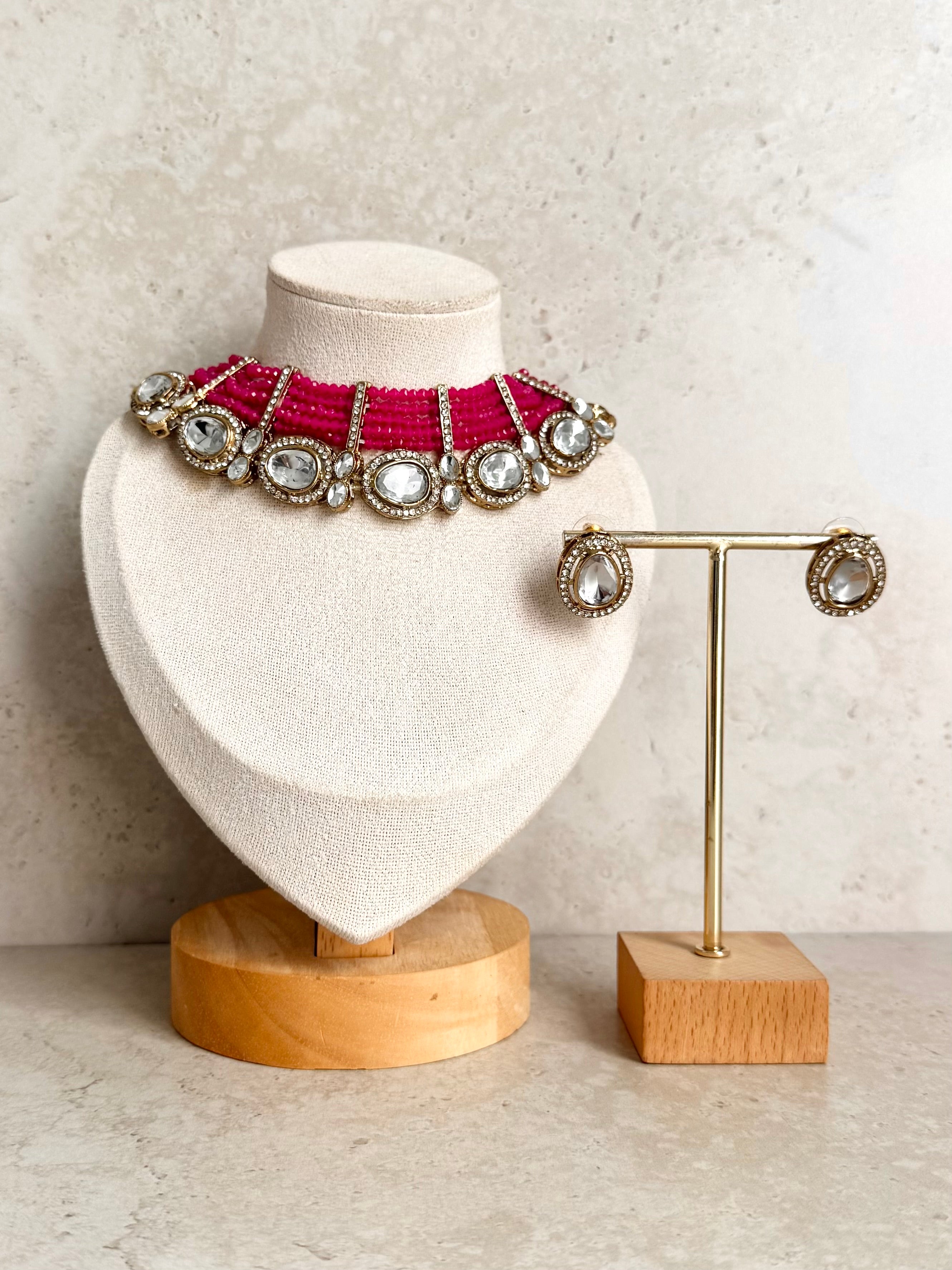 Nabila Necklace Set