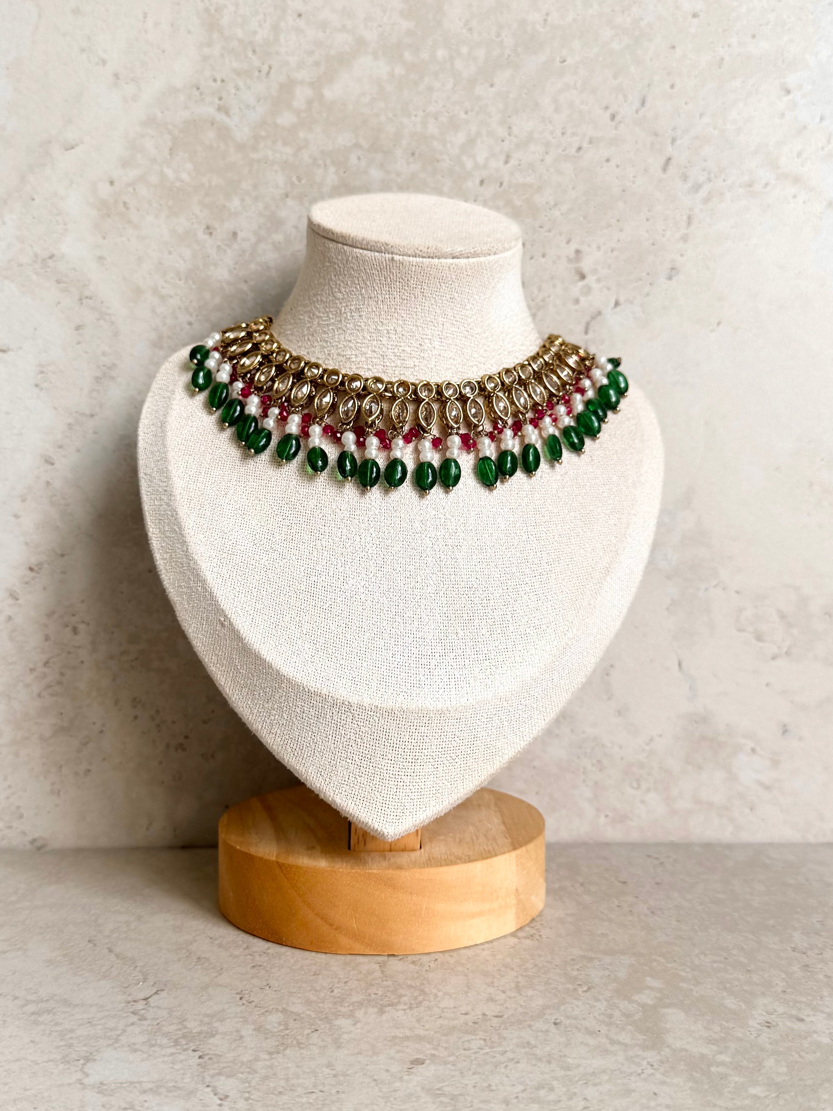 Rishika Necklace Set