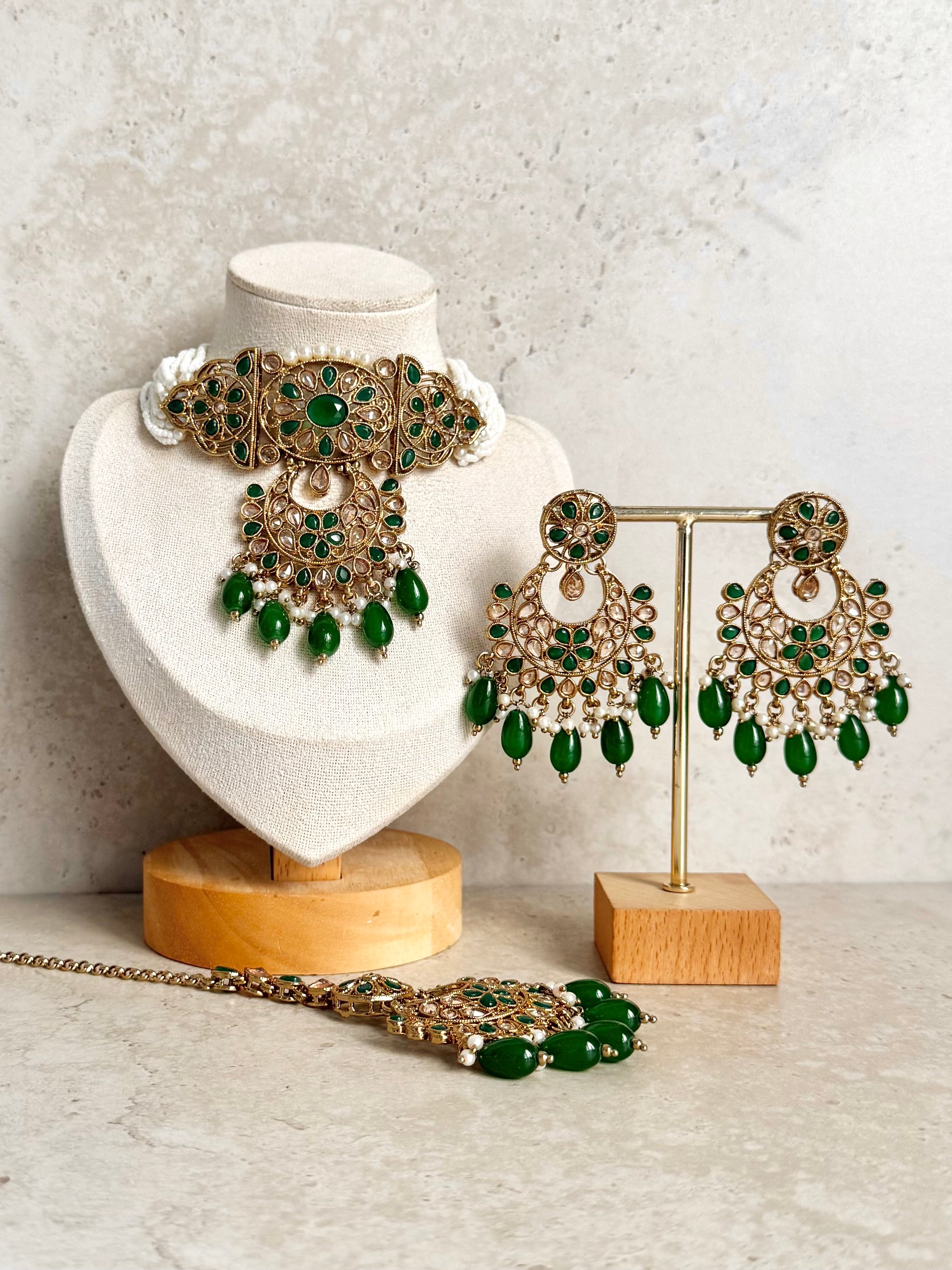Afrin Necklace Set