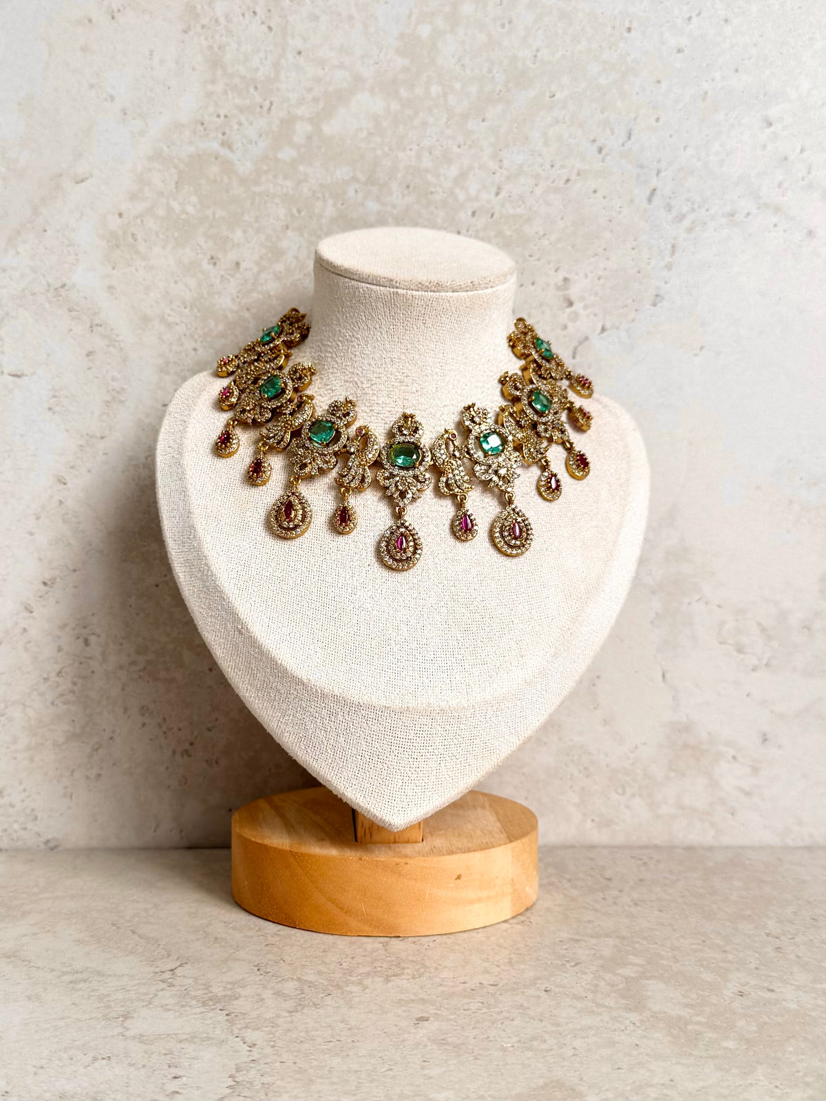 Hasna Necklace Set