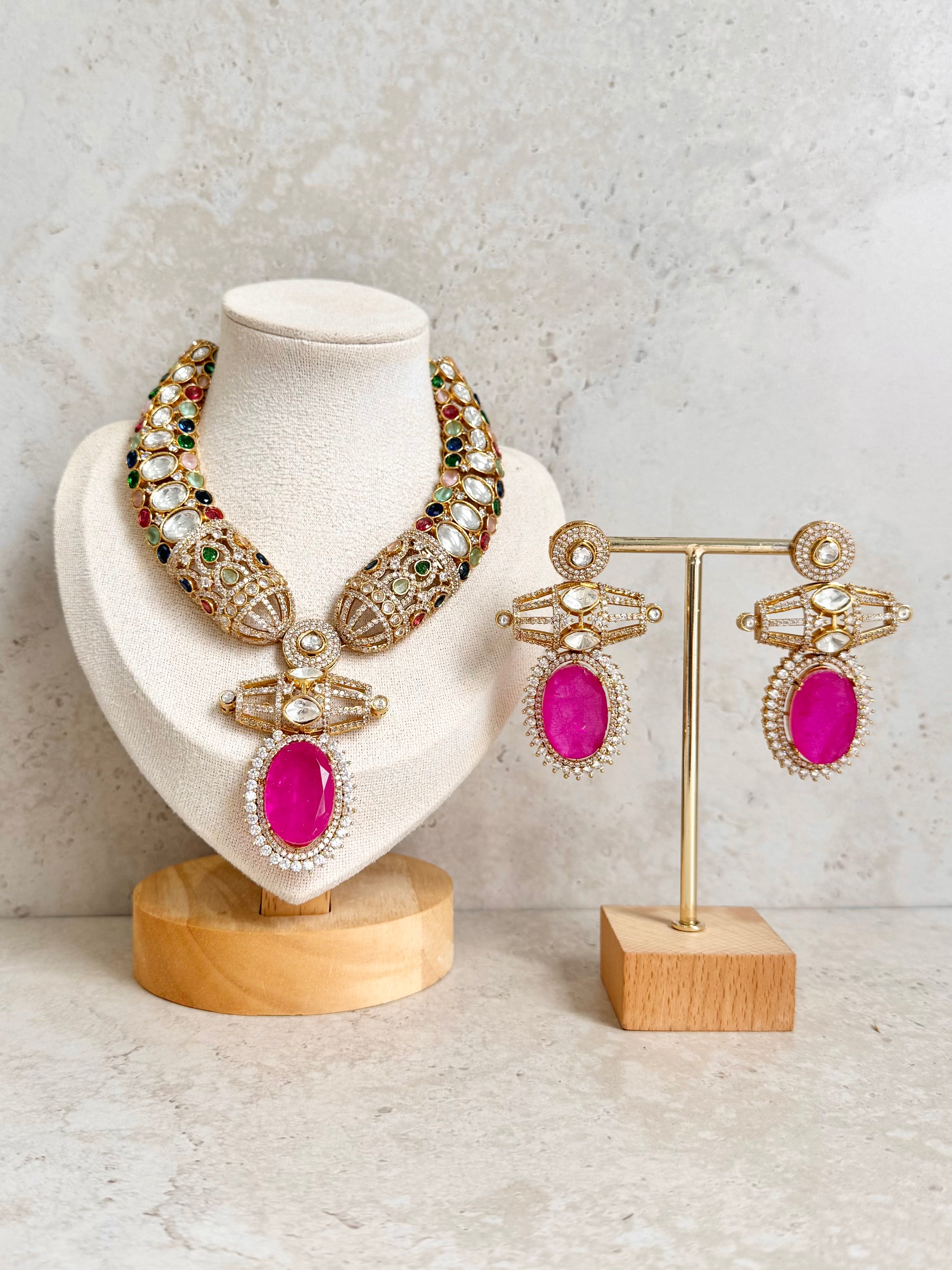 Aishwarya Necklace Set