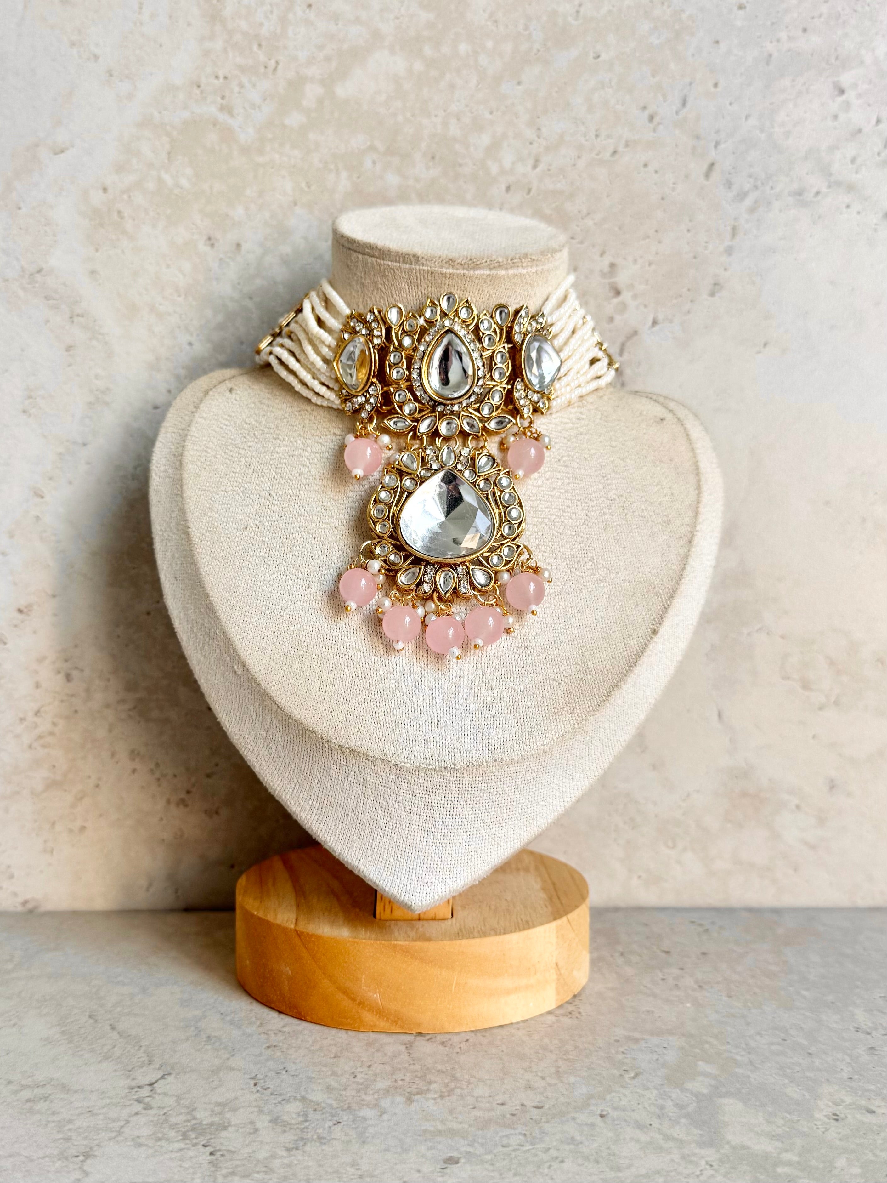 Ashmi Necklace Set