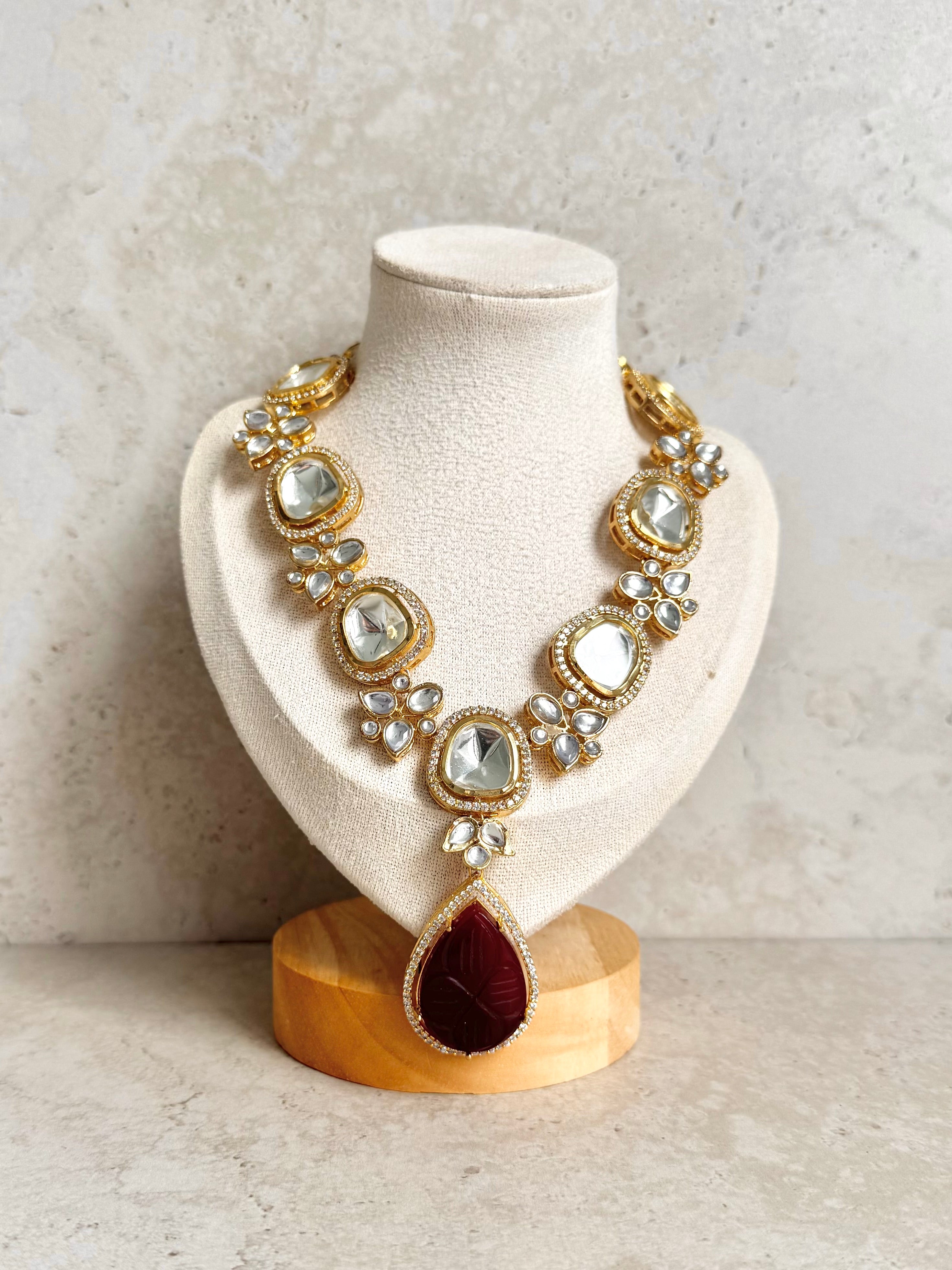 Janhvi Necklace Set