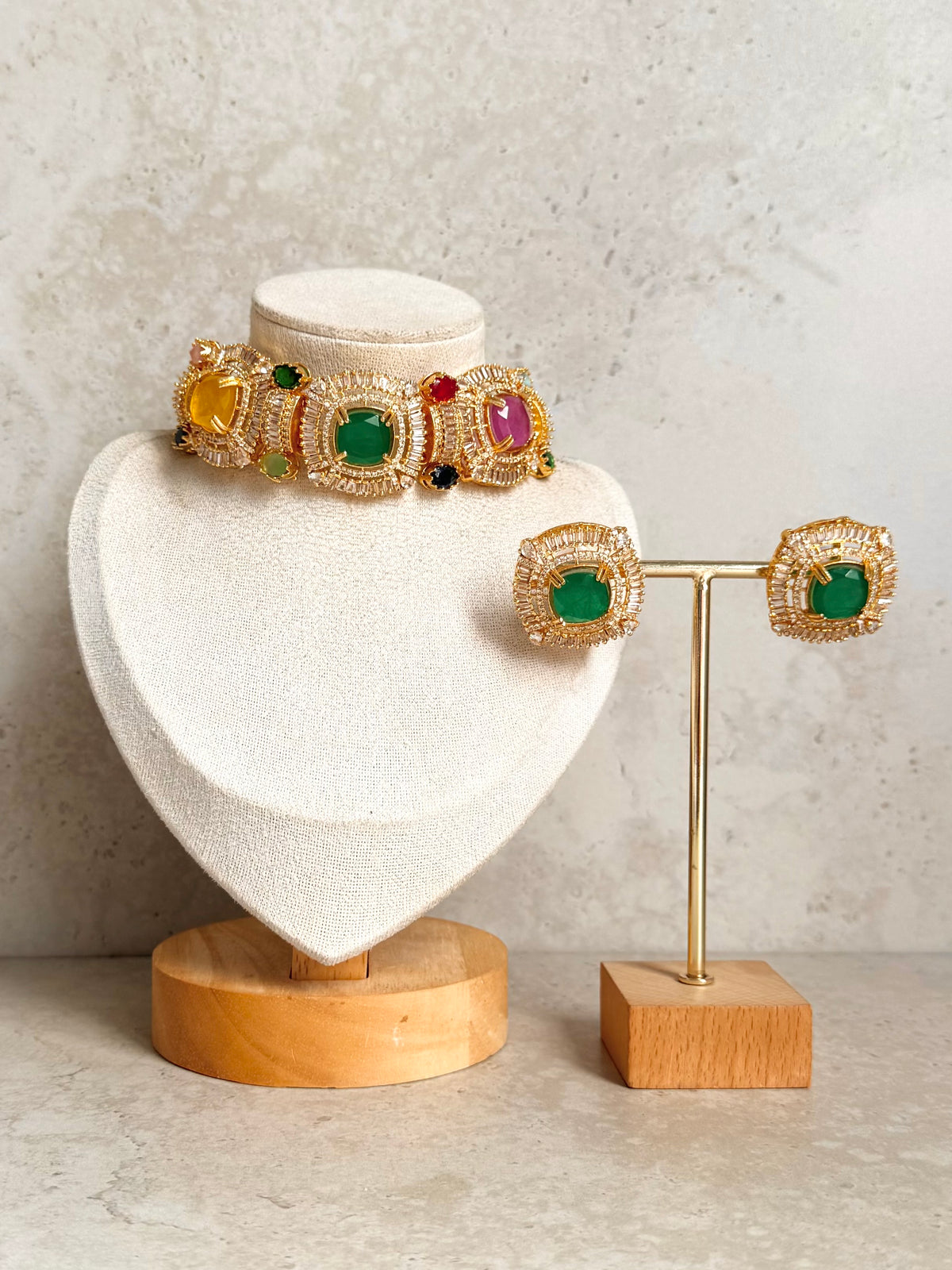 Sanya Necklace Set