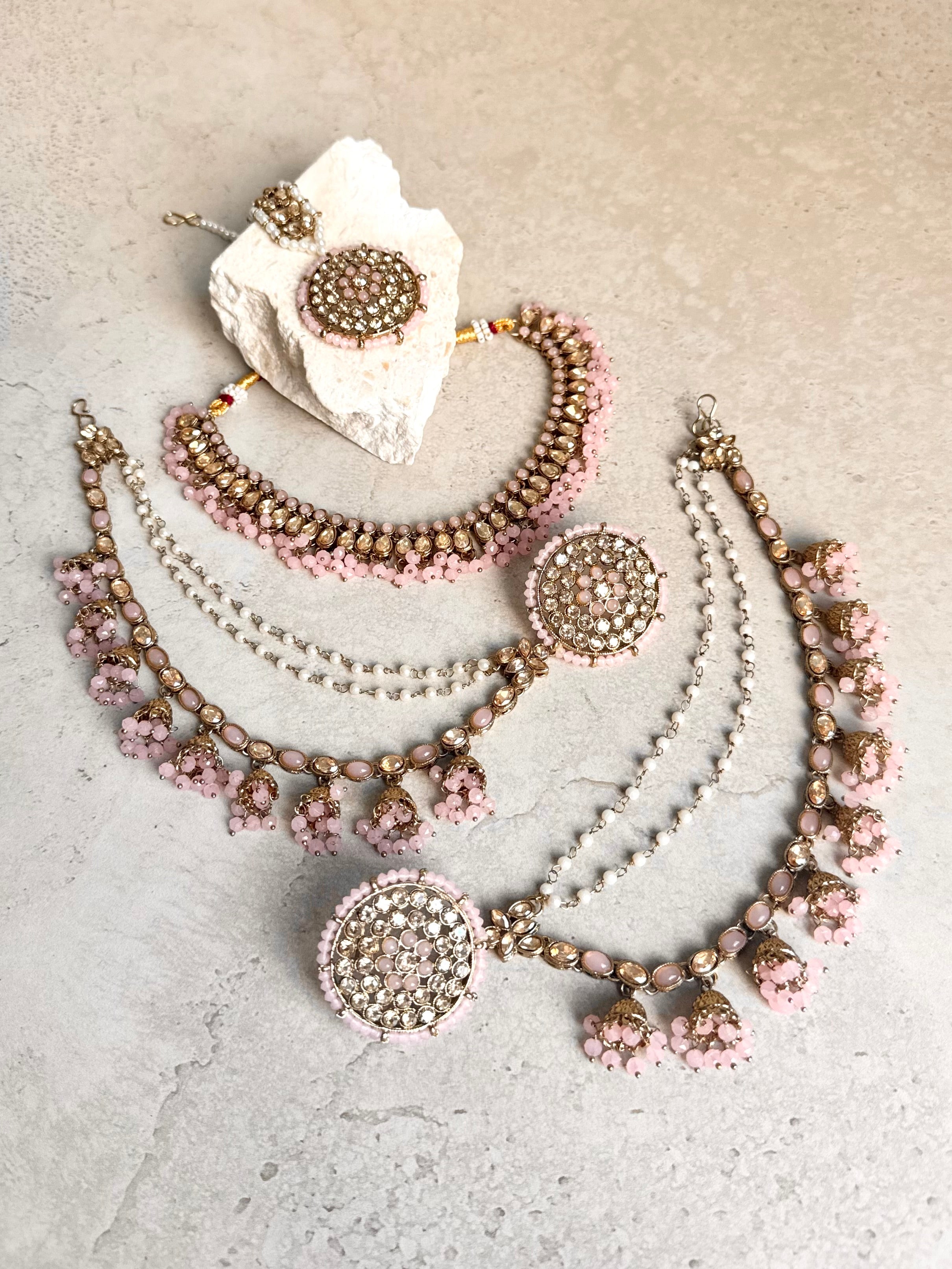 Hoor Necklace Set