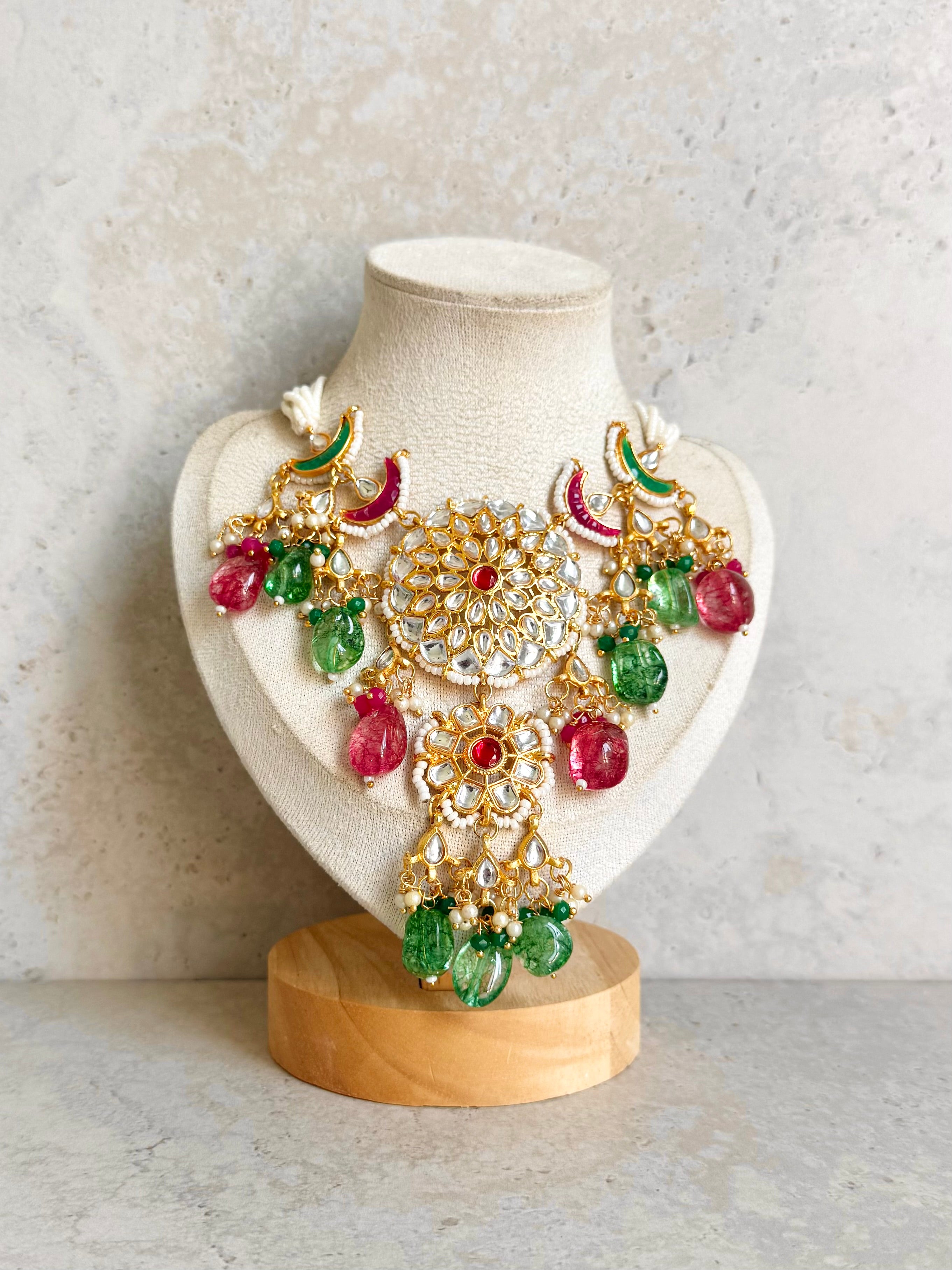 Suhani Necklace Set