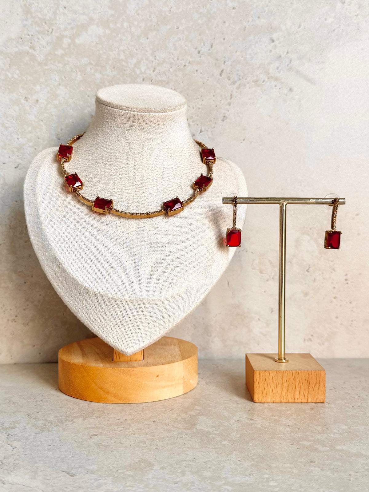 Suman Necklace Set