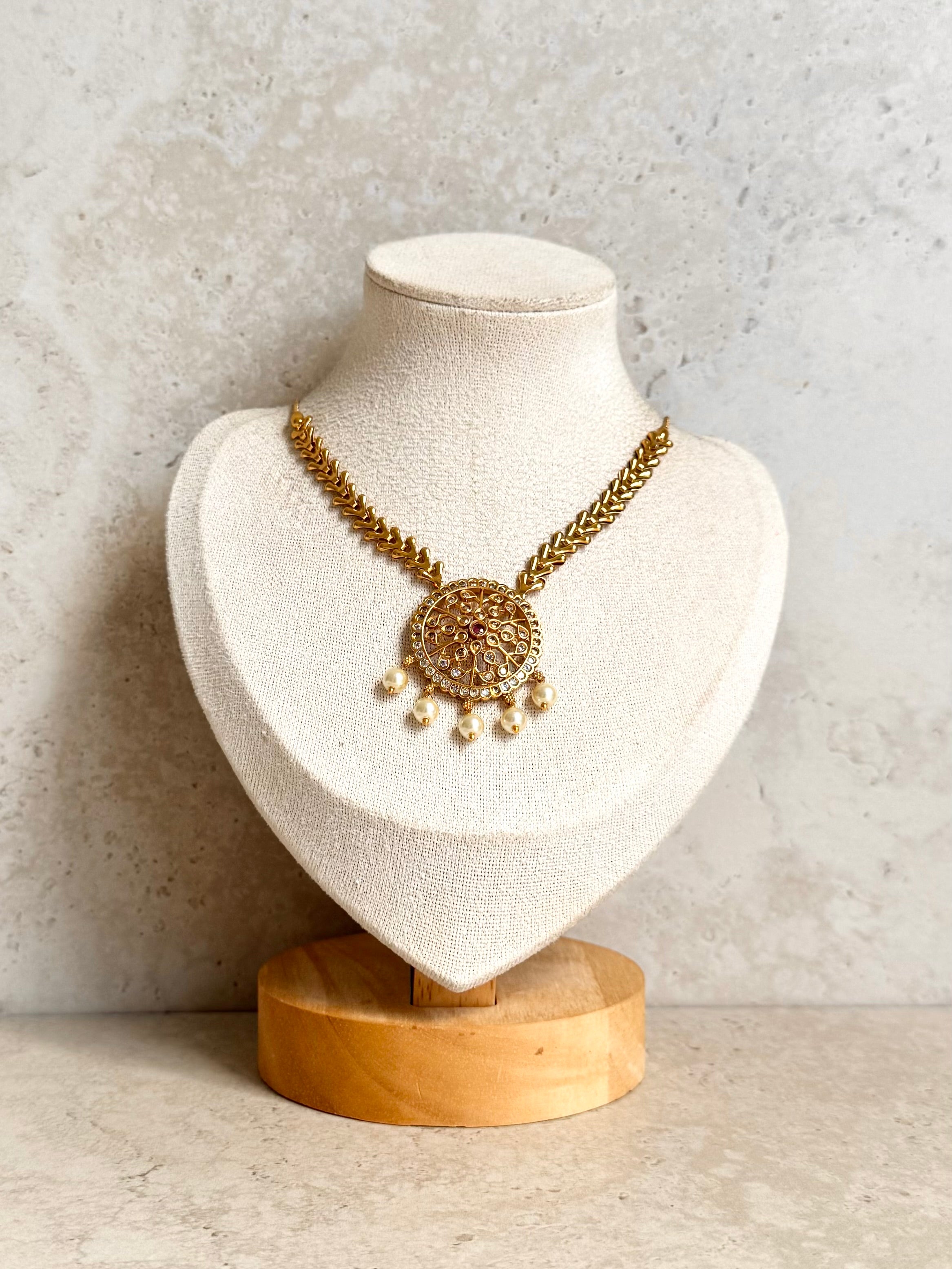 Garima Necklace Set