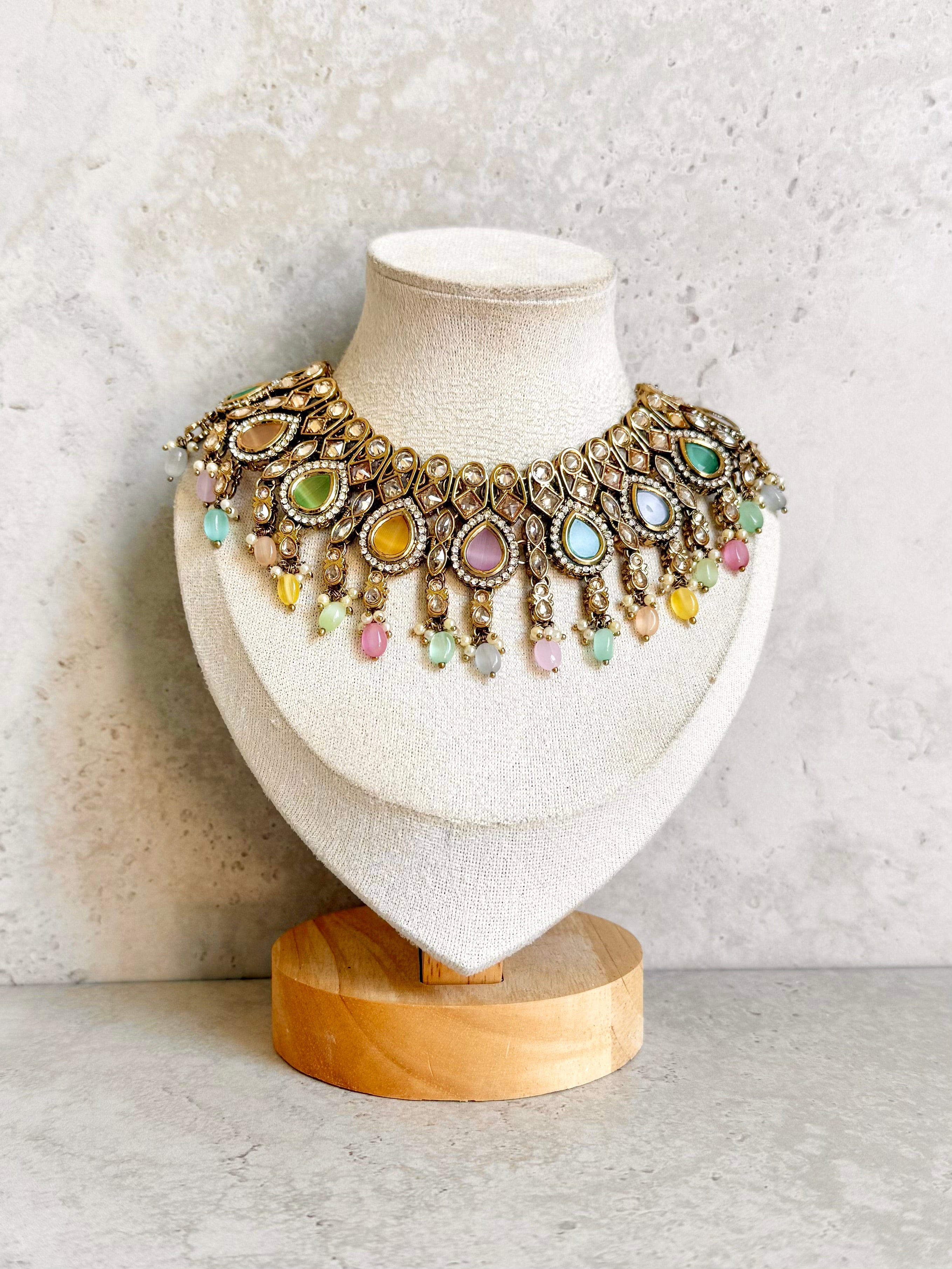 Rabina Necklace Set
