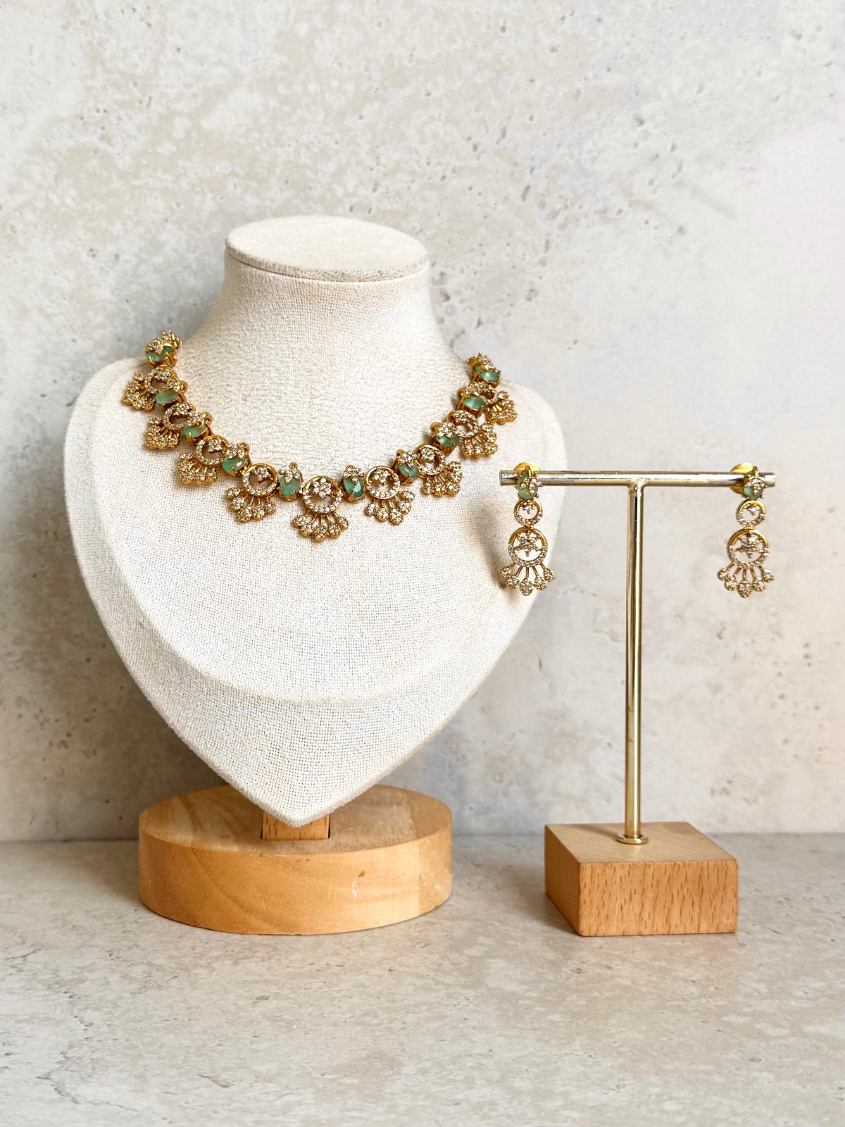 Sarbjot Necklace Set