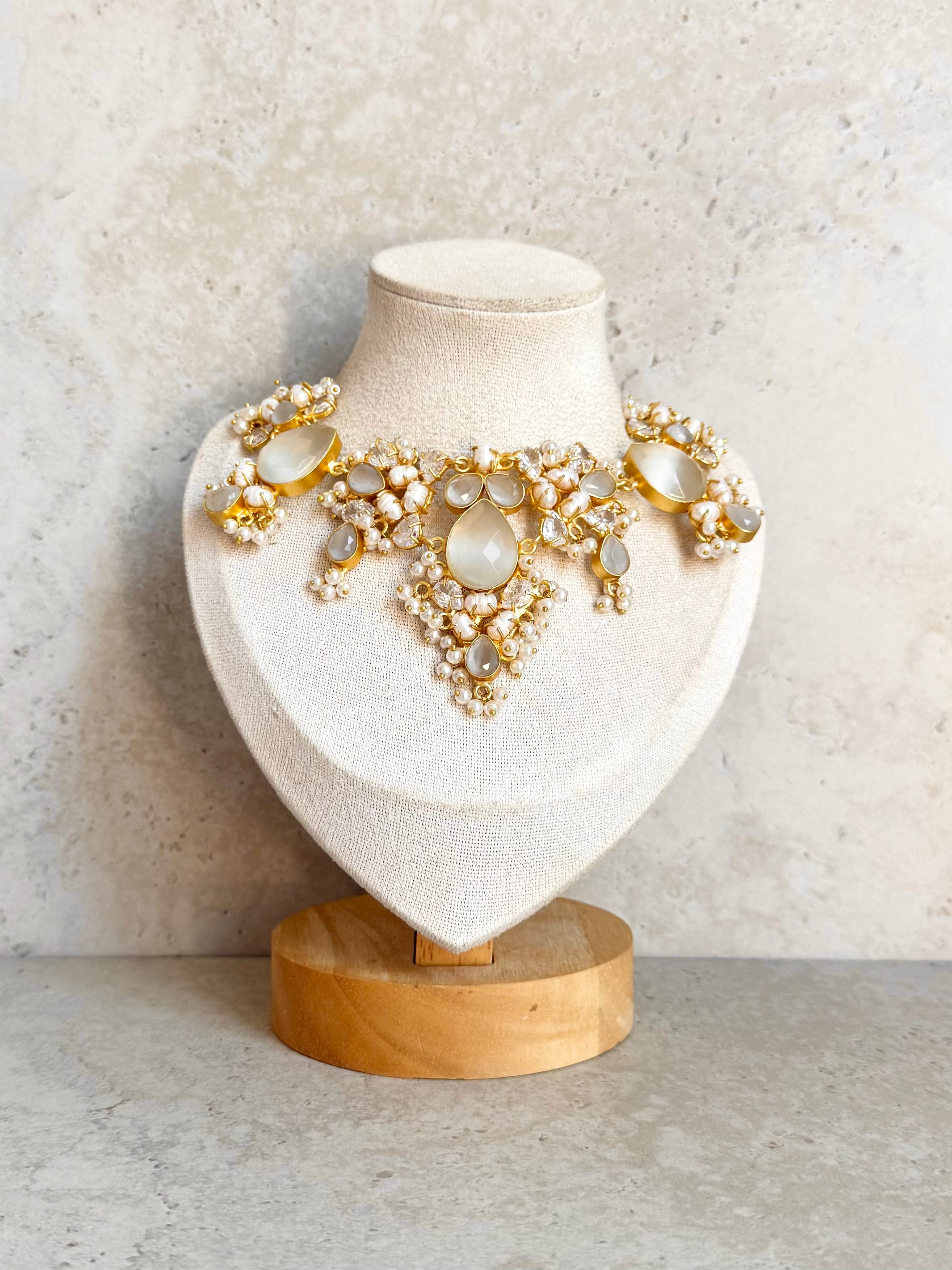 Elina Necklace Set