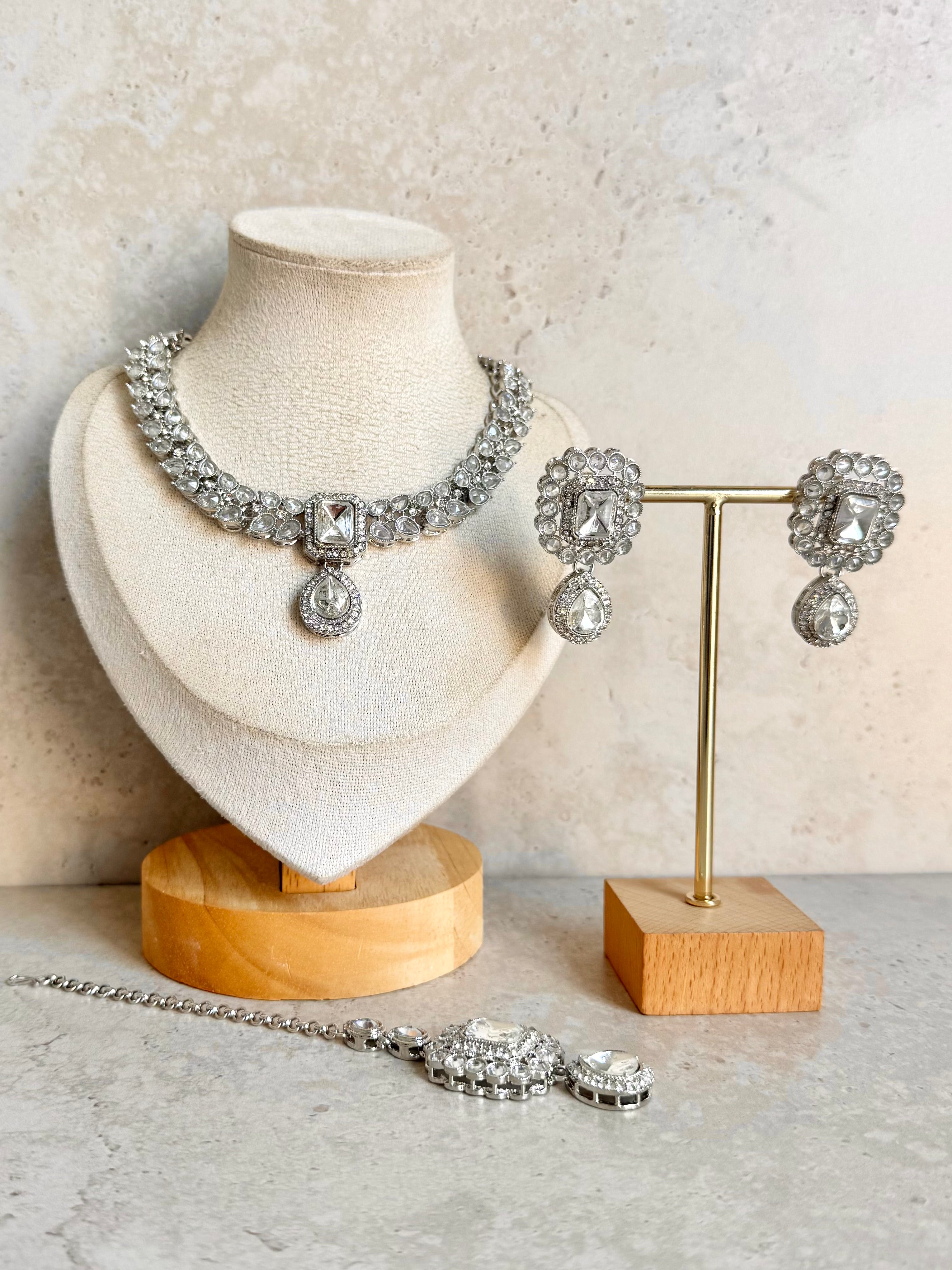 Bushra Necklace Set