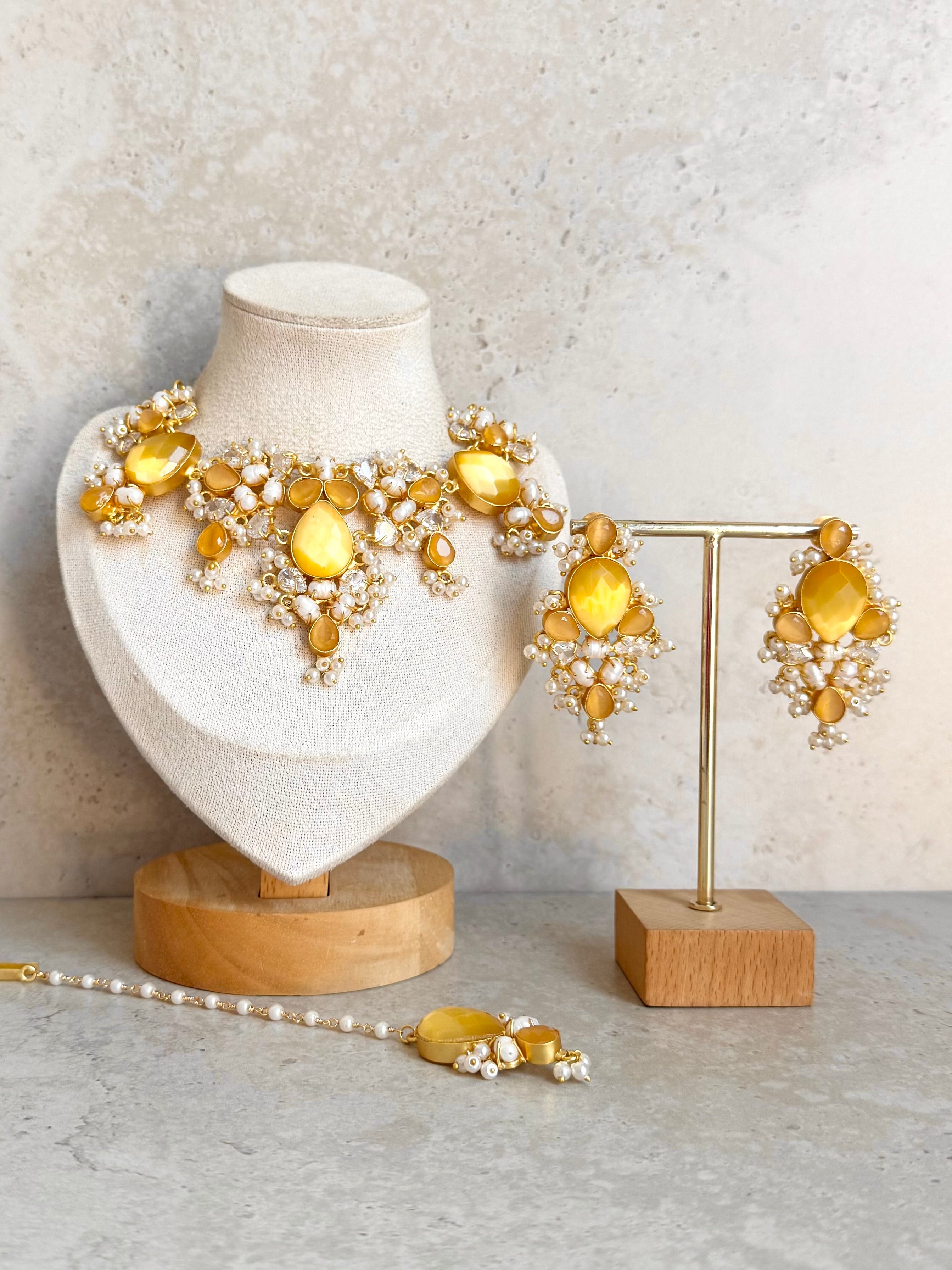 Elina Necklace Set