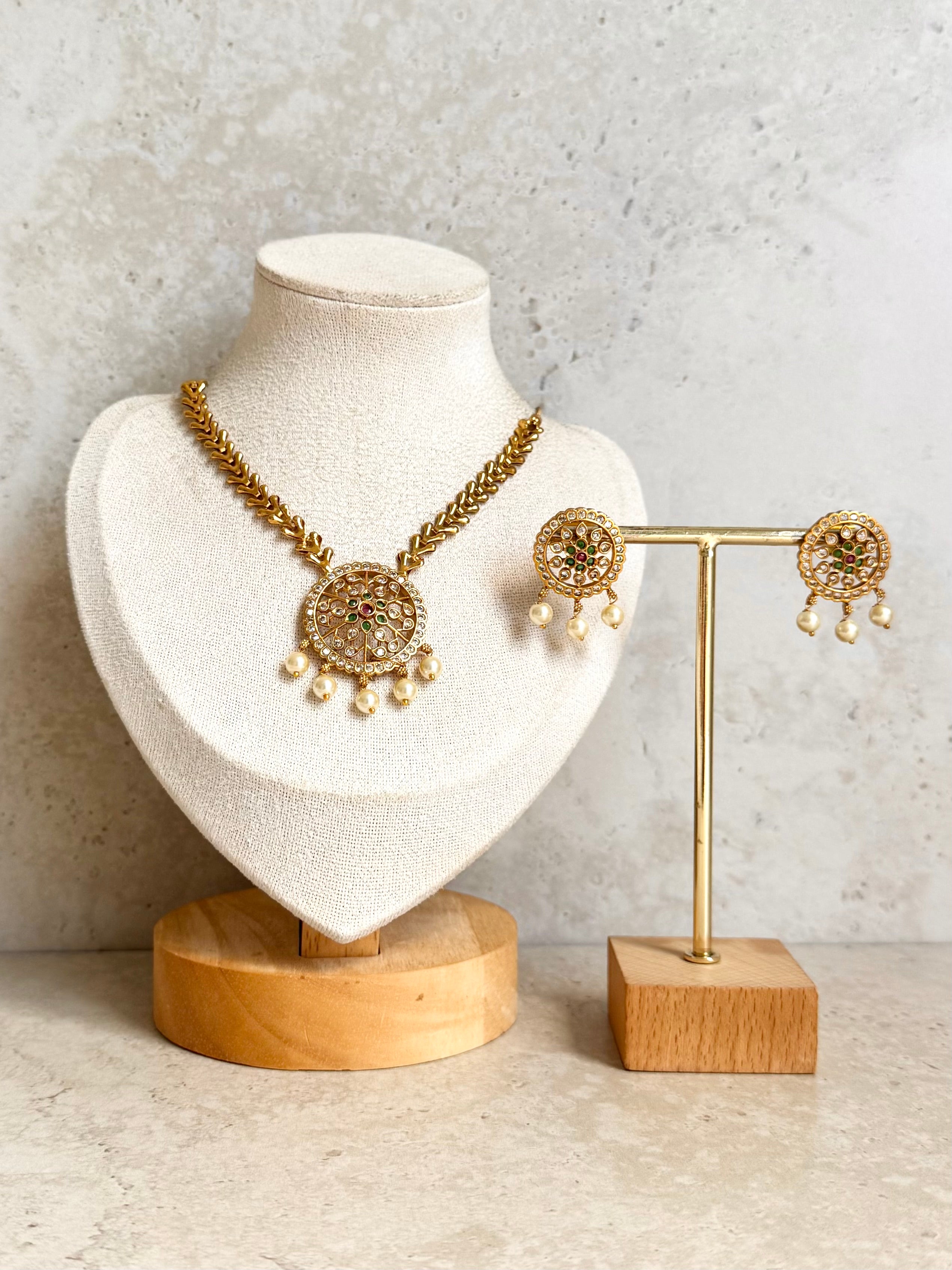 Garima Necklace Set