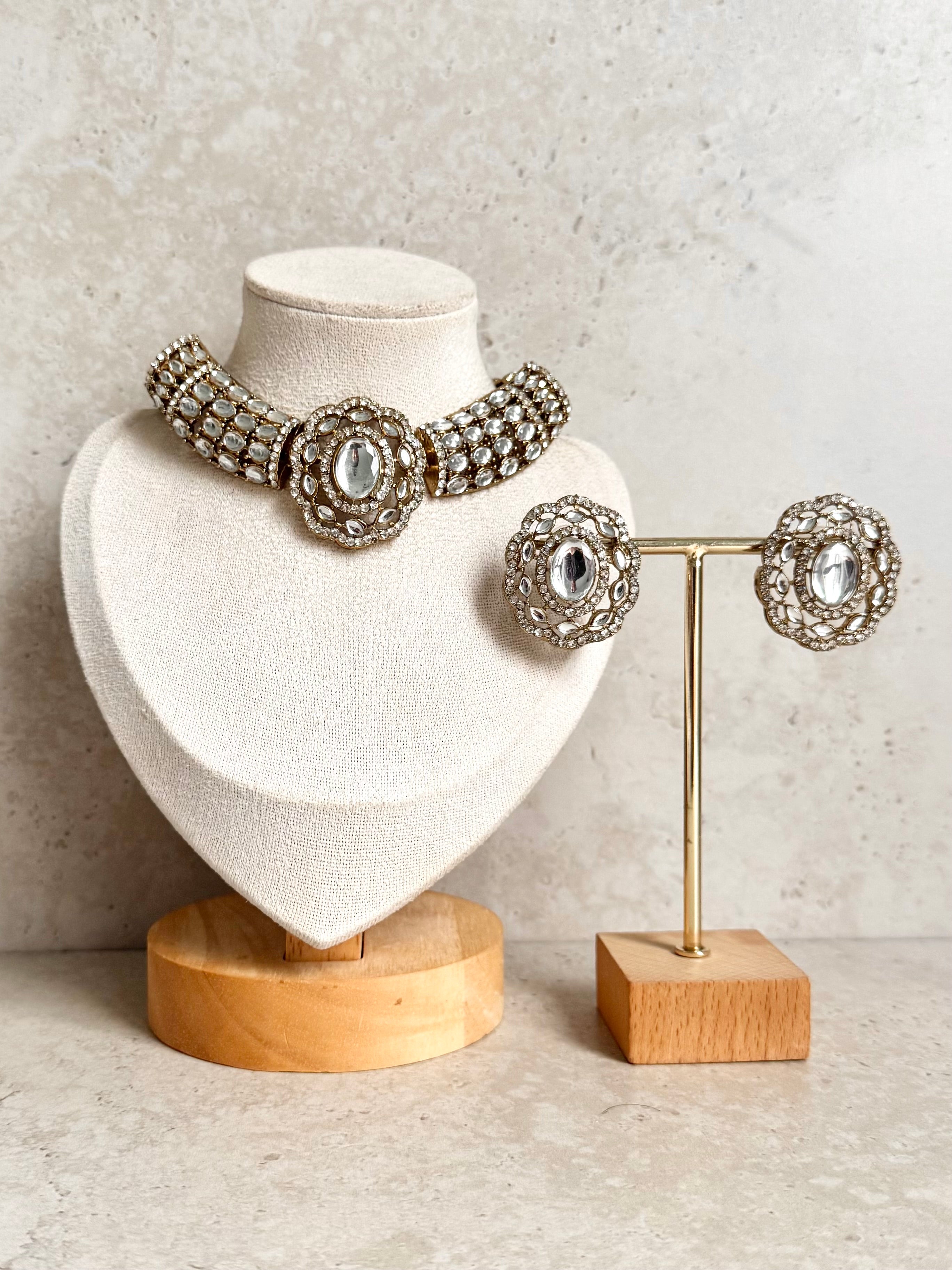 Eman Necklace Set