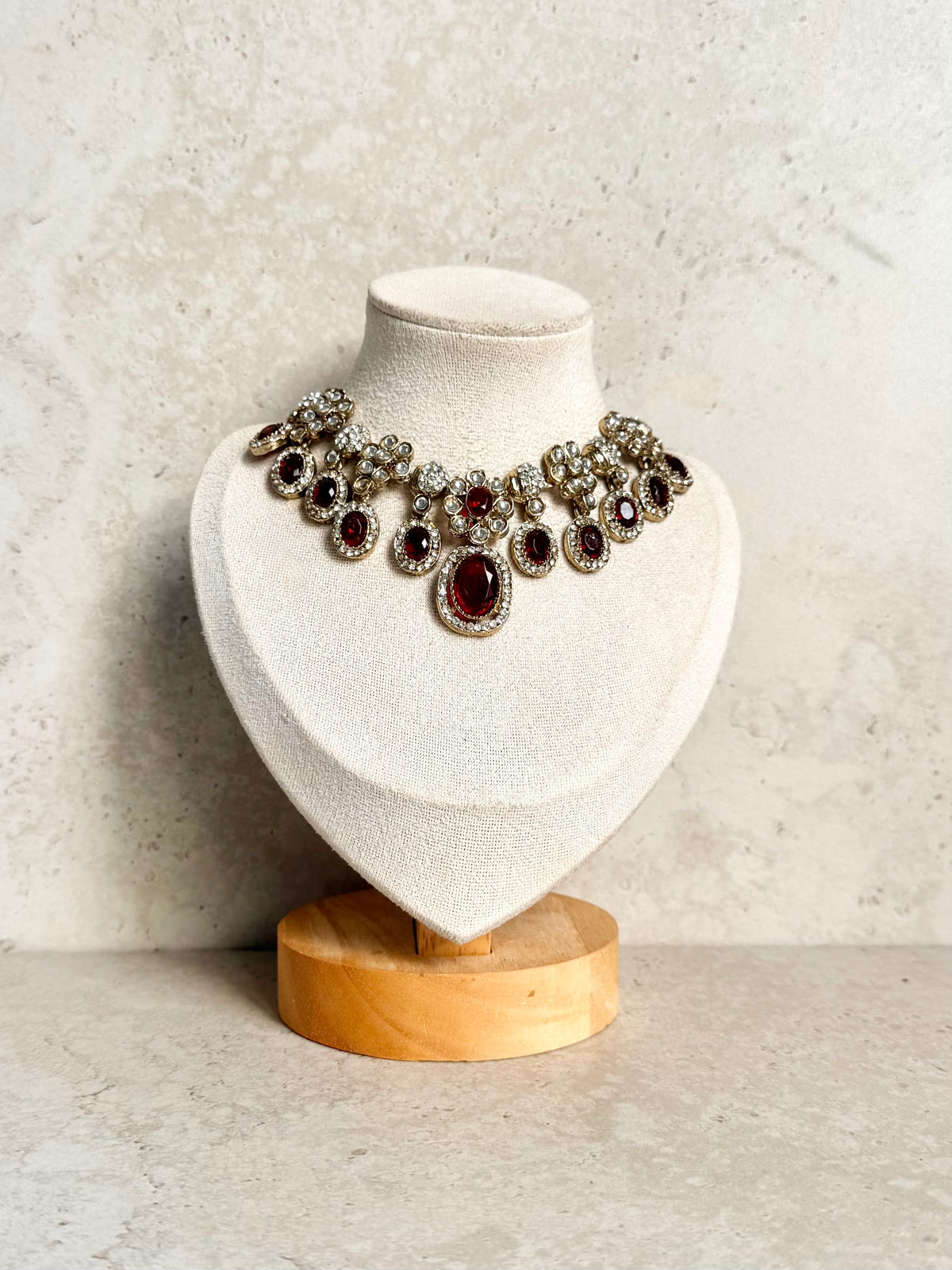 Archana Necklace Set