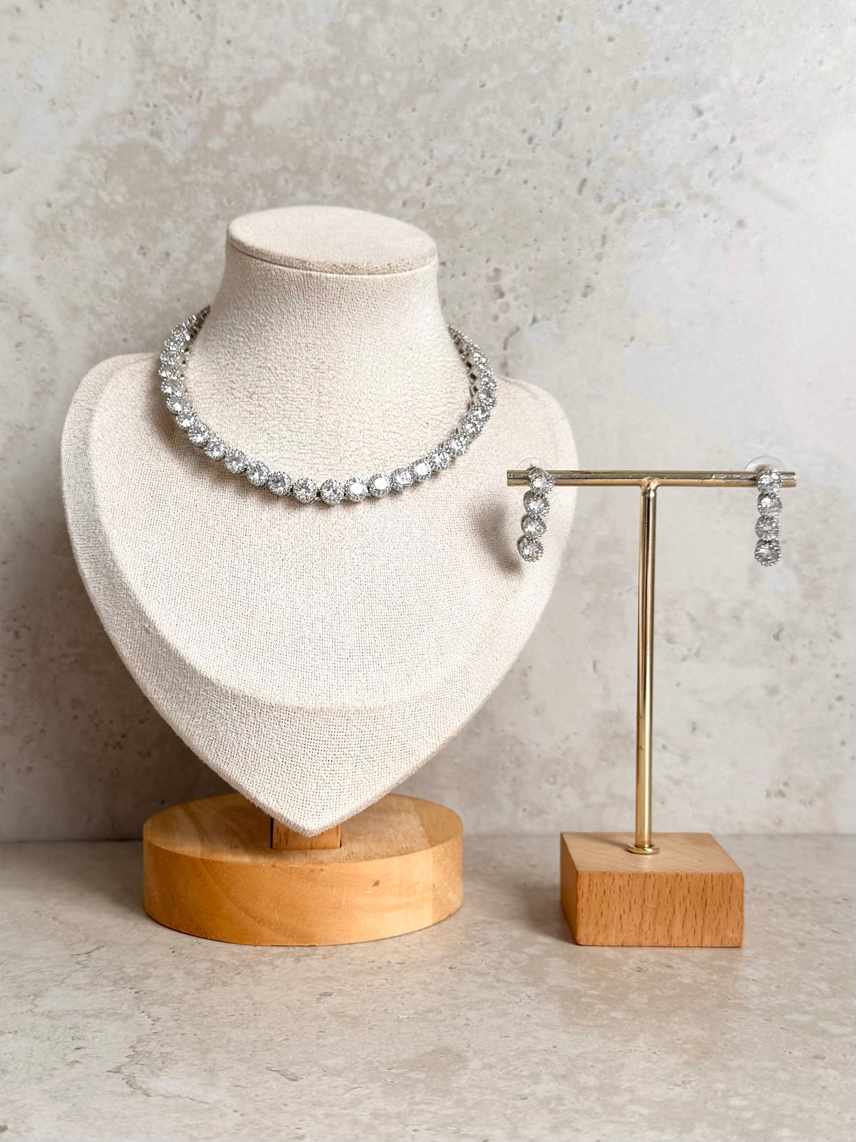 Zoha Necklace Set