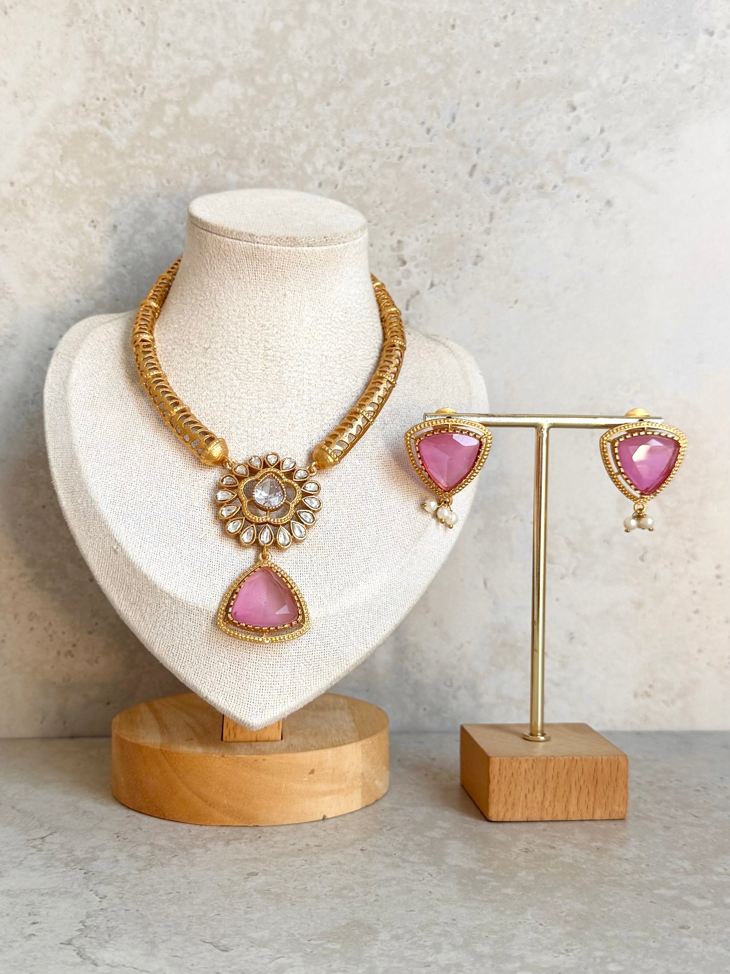 Ashwita Necklace Set